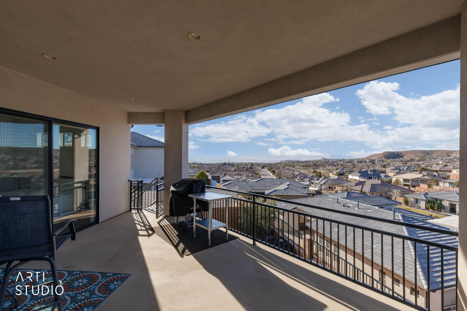 WASHINGTON VISTA - Residential