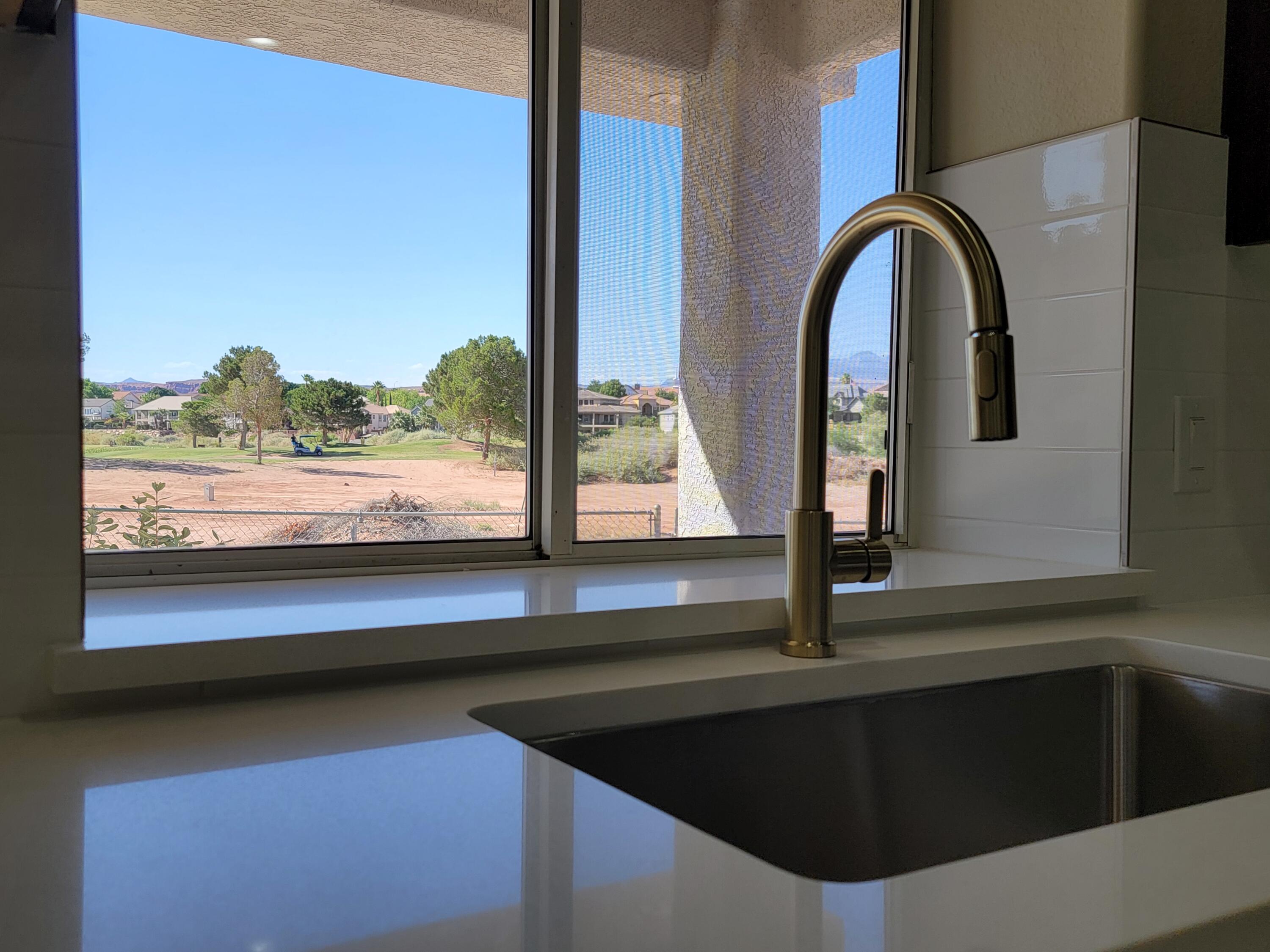BLOOMINGTON HILLS - Residential