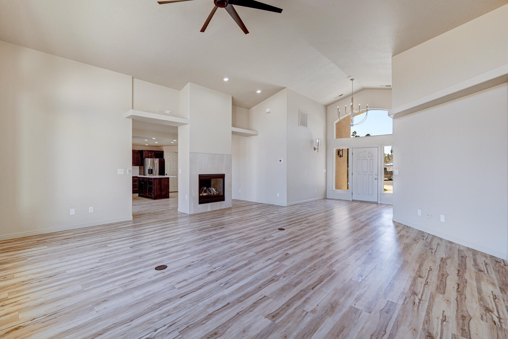 BLOOMINGTON HILLS - Residential