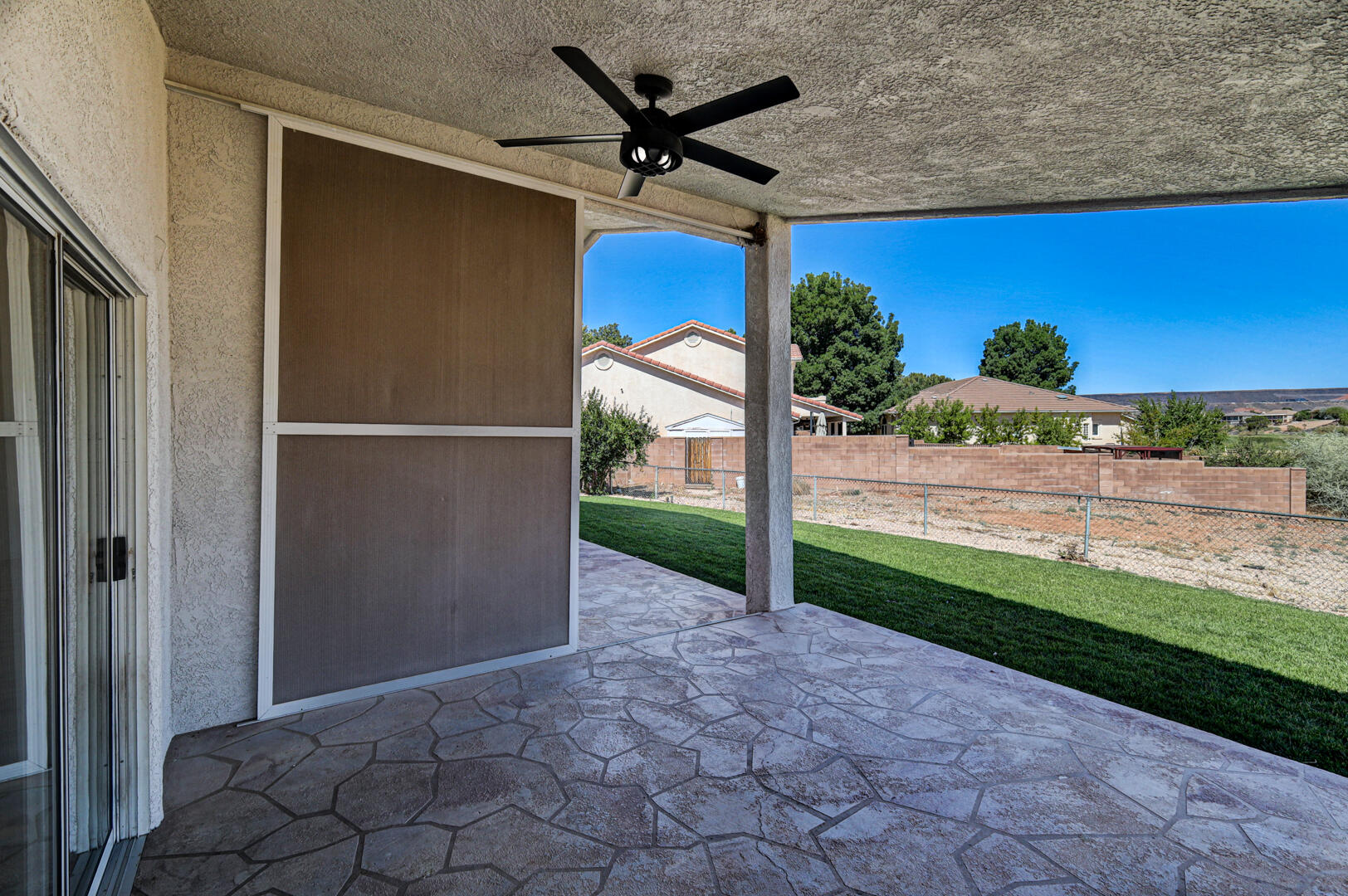 BLOOMINGTON HILLS - Residential