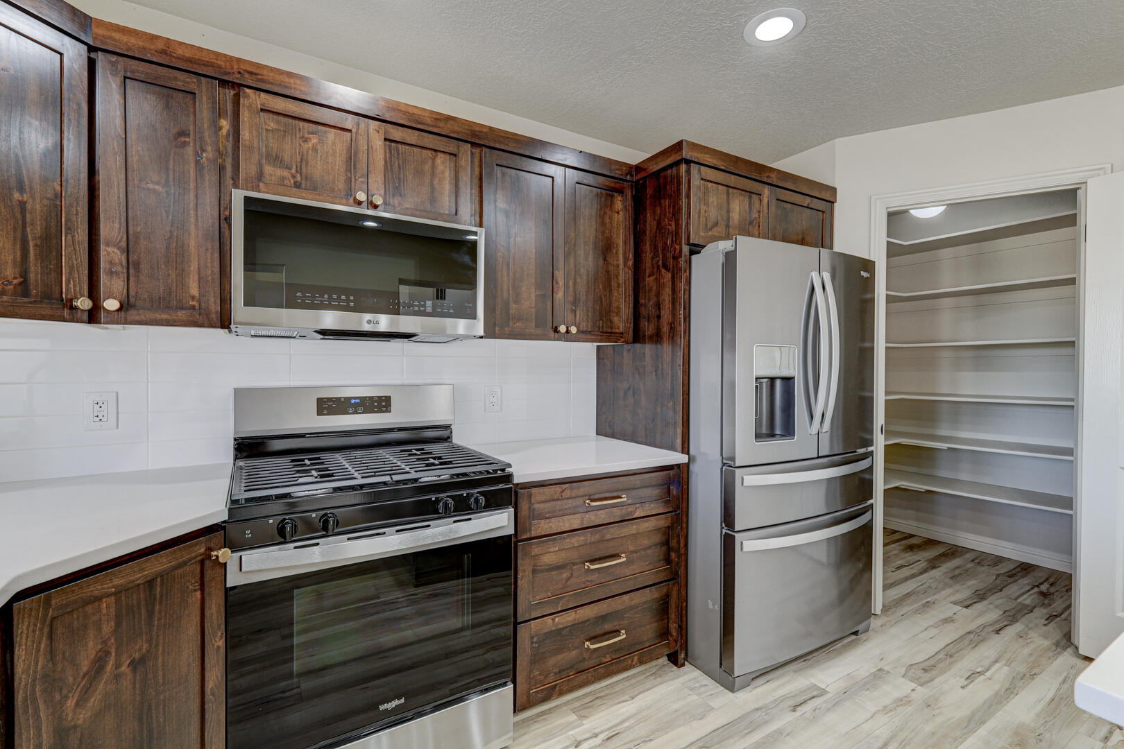 BLOOMINGTON HILLS - Residential