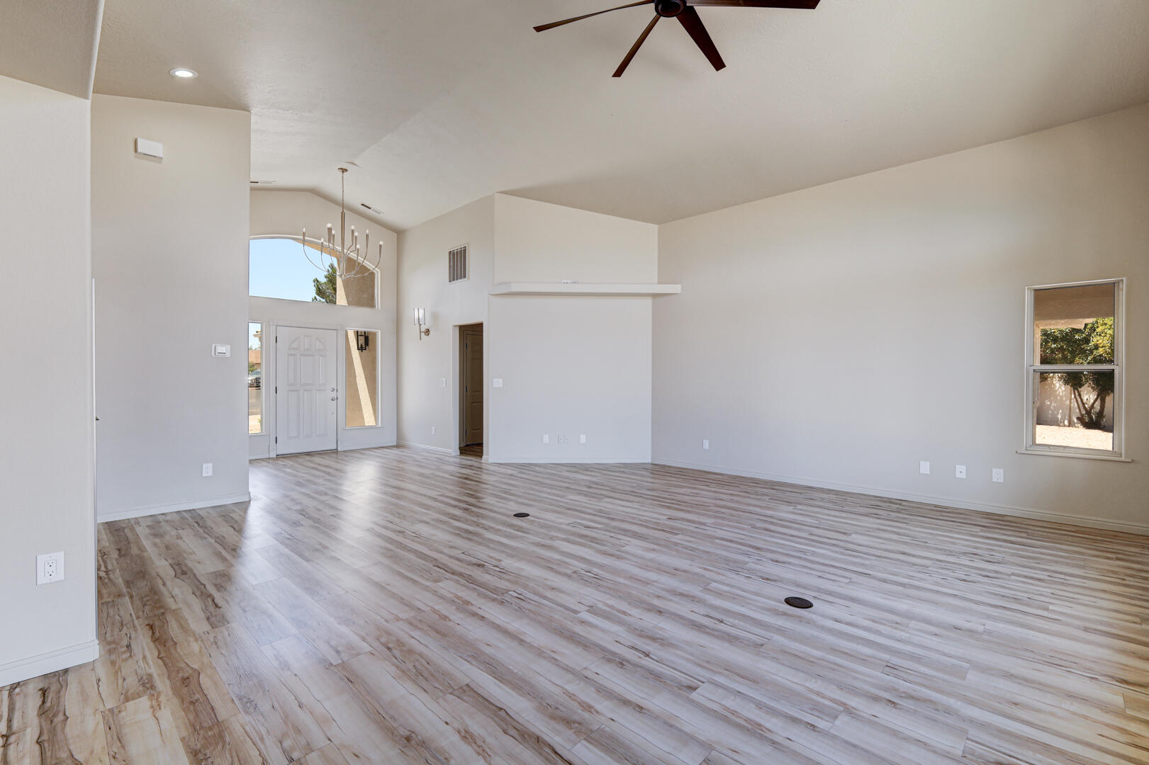 BLOOMINGTON HILLS - Residential