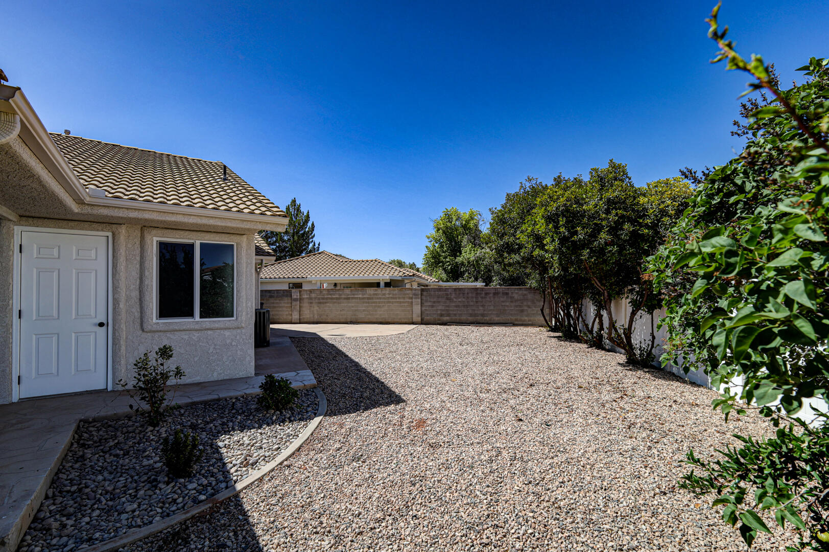 BLOOMINGTON HILLS - Residential