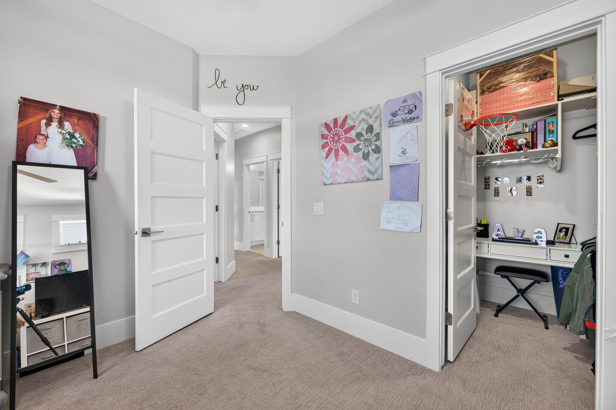 CRIMSON FIELDS - Residential
