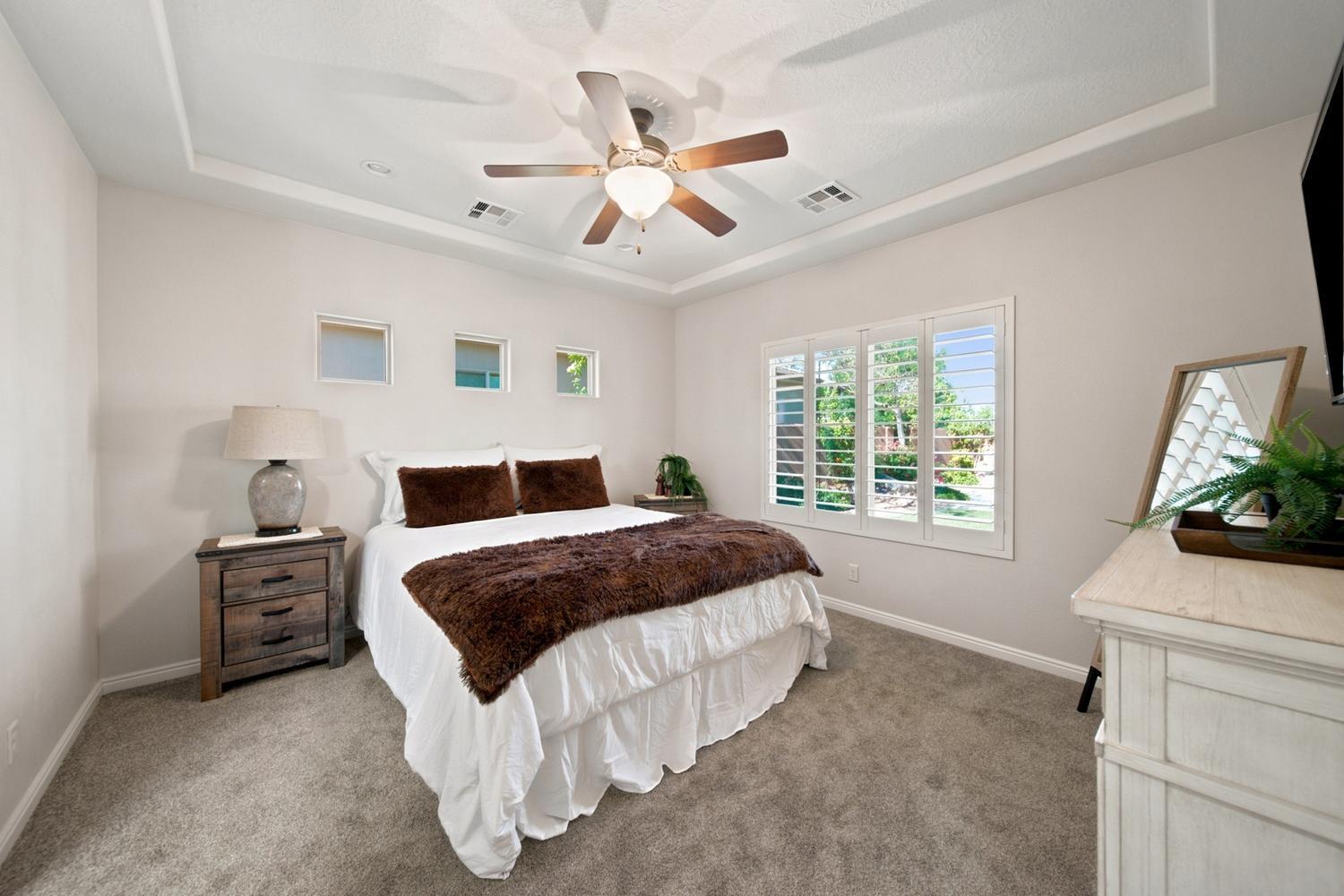 REDWOOD ESTATES - Residential