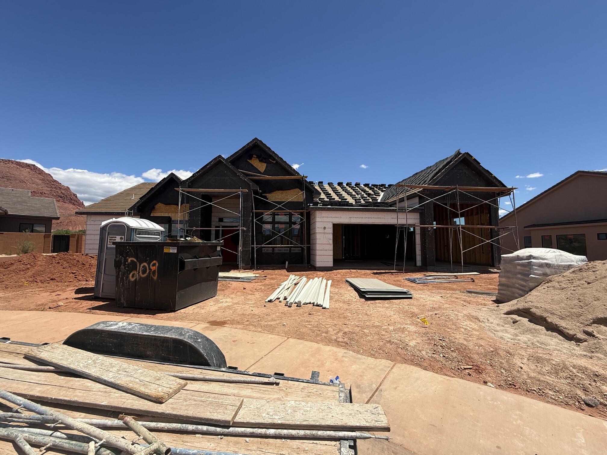 ONYX CANYON - Residential