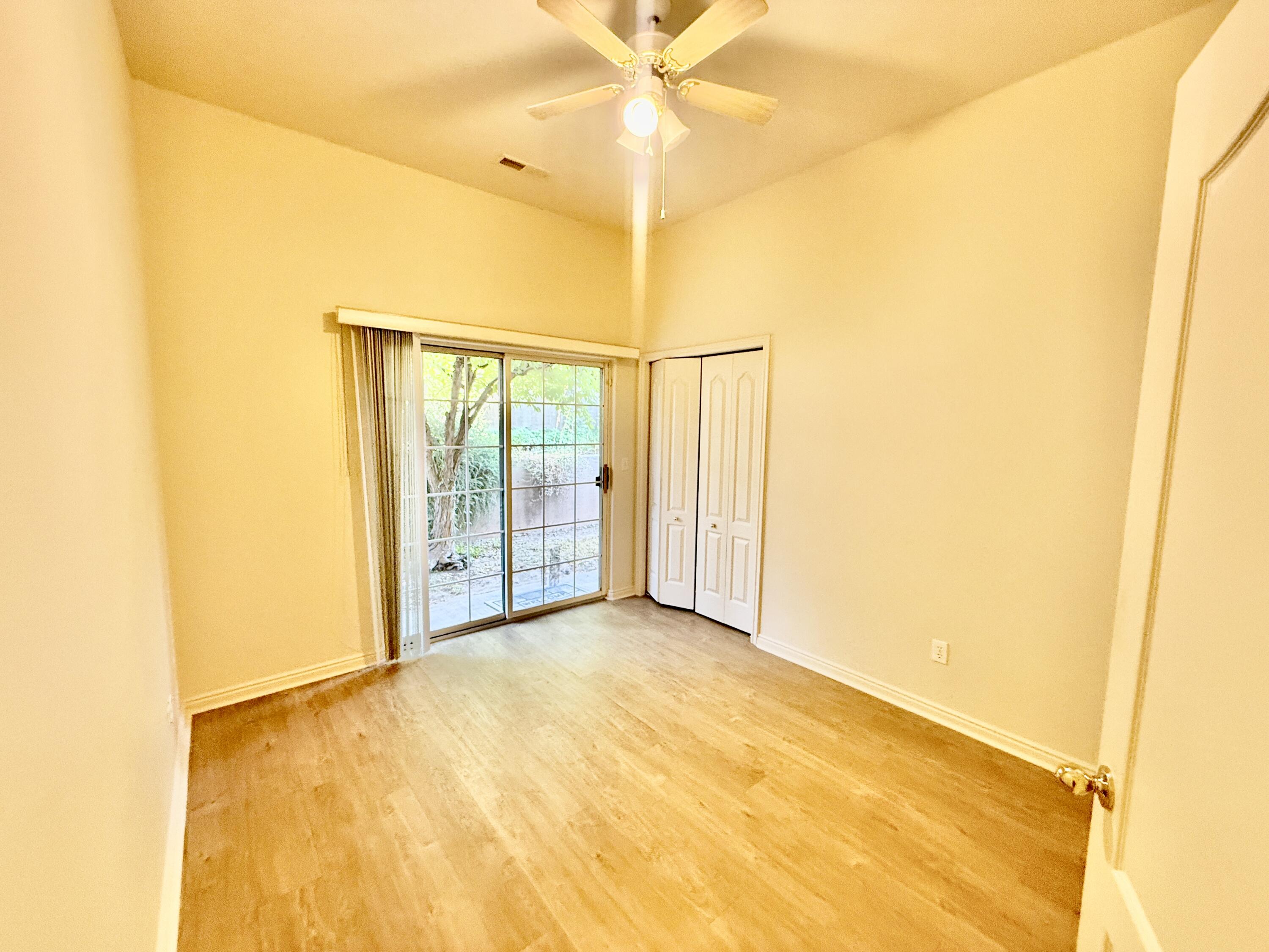 BLOOMINGTON HILLS - Residential
