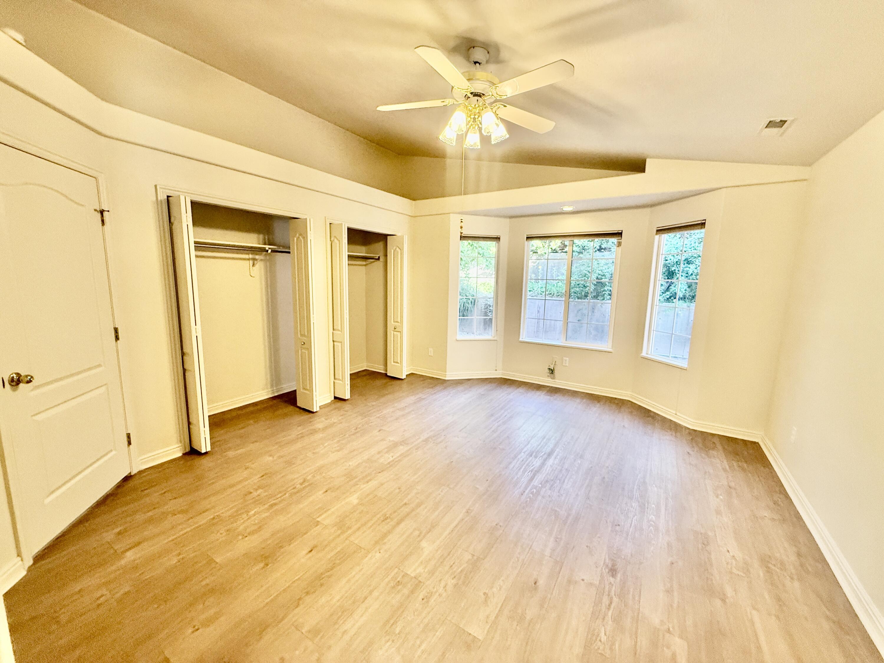 BLOOMINGTON HILLS - Residential