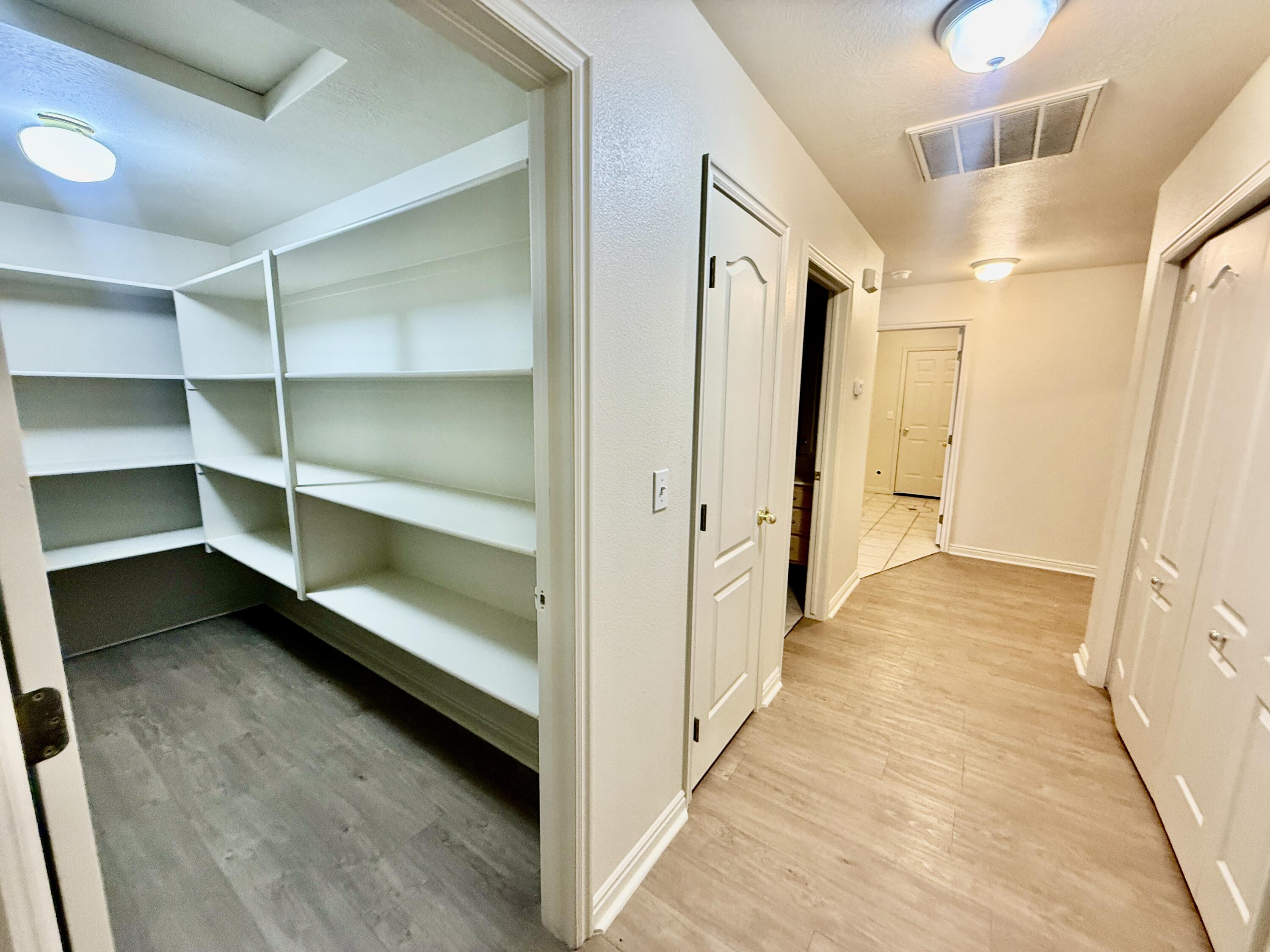 BLOOMINGTON HILLS - Residential