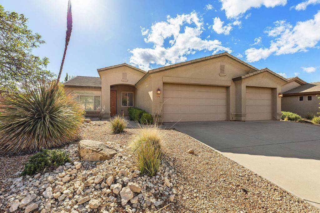CORAL CANYON - Residential