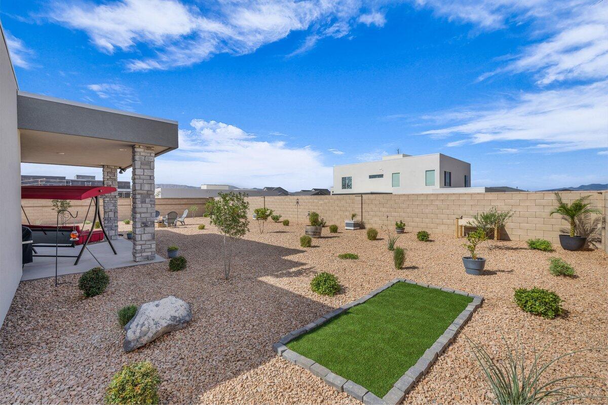 DESERT COLOR SAGE HAVEN - Residential