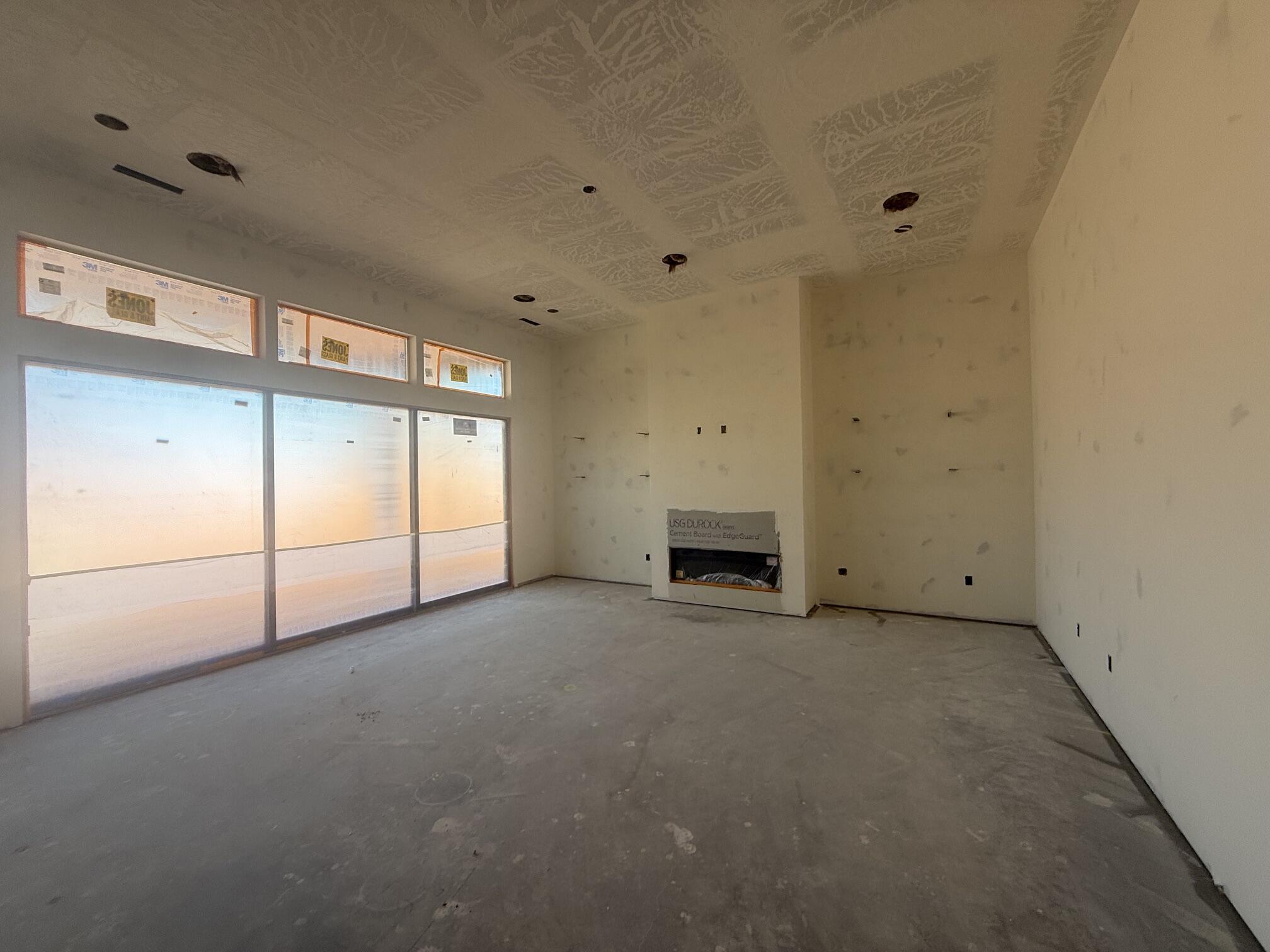 ONYX CANYON - Residential