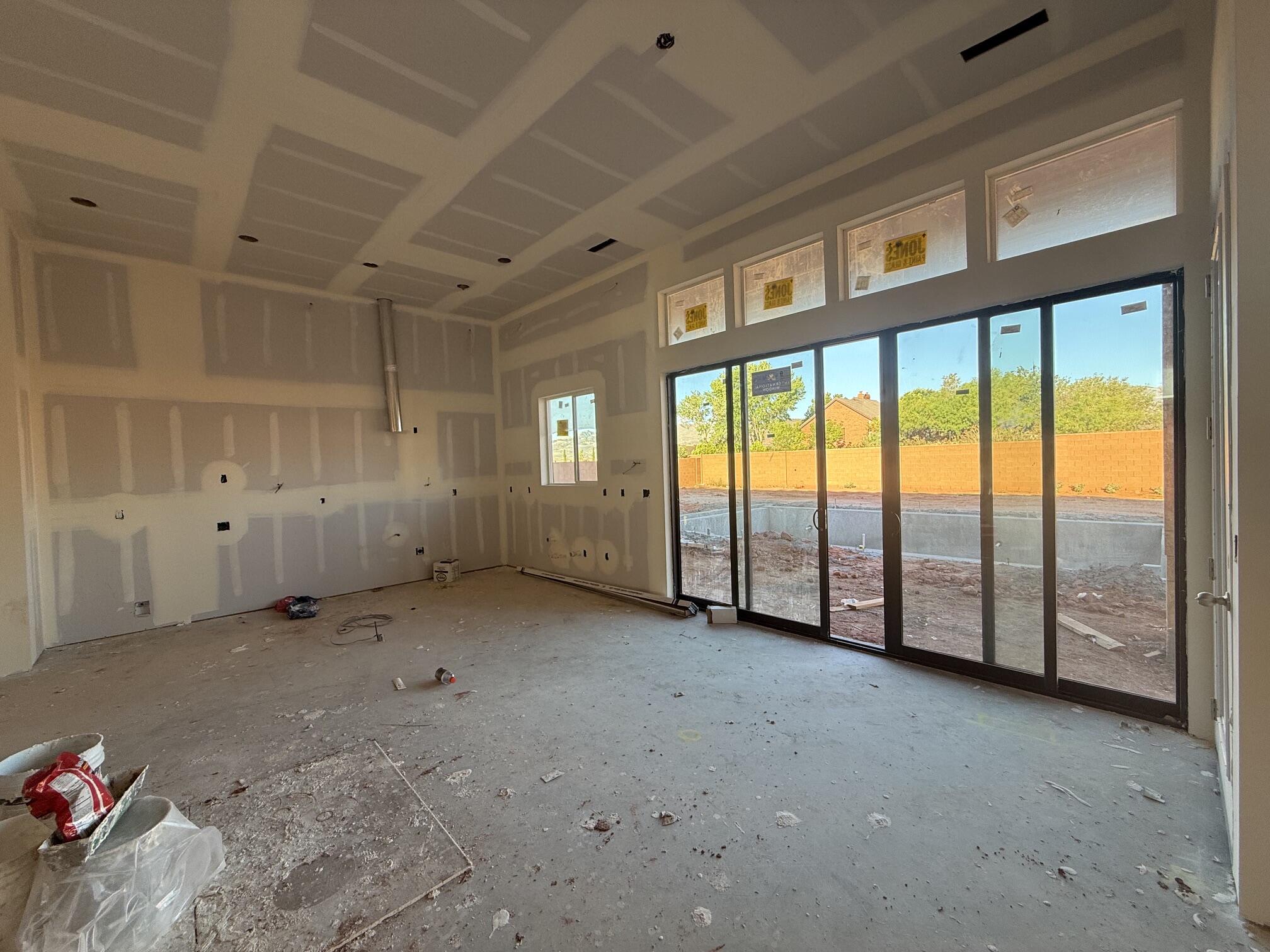 ONYX CANYON - Residential