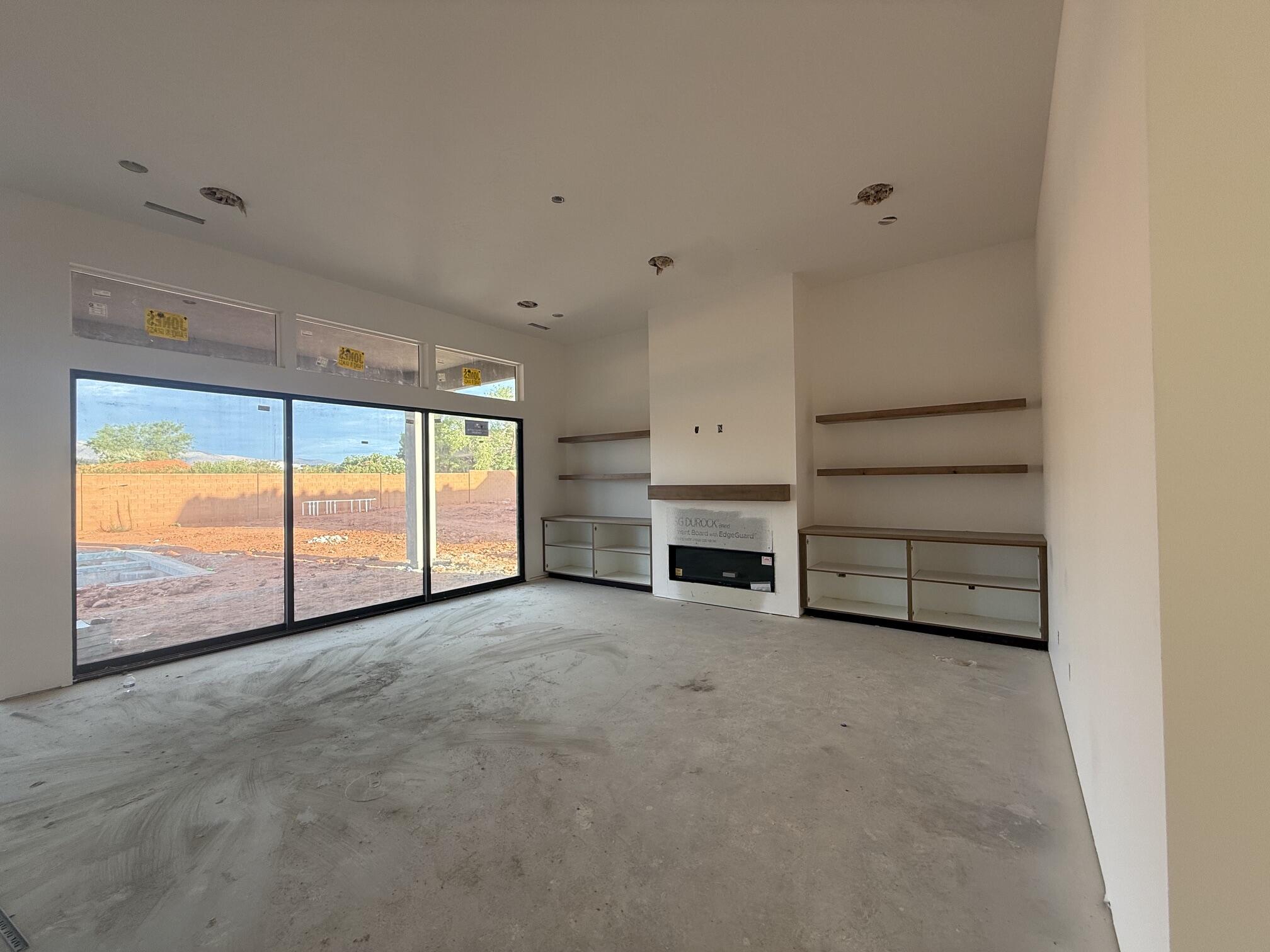 ONYX CANYON - Residential