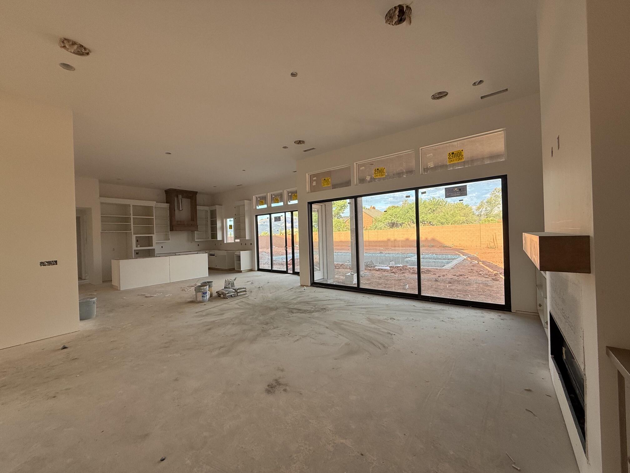 ONYX CANYON - Residential