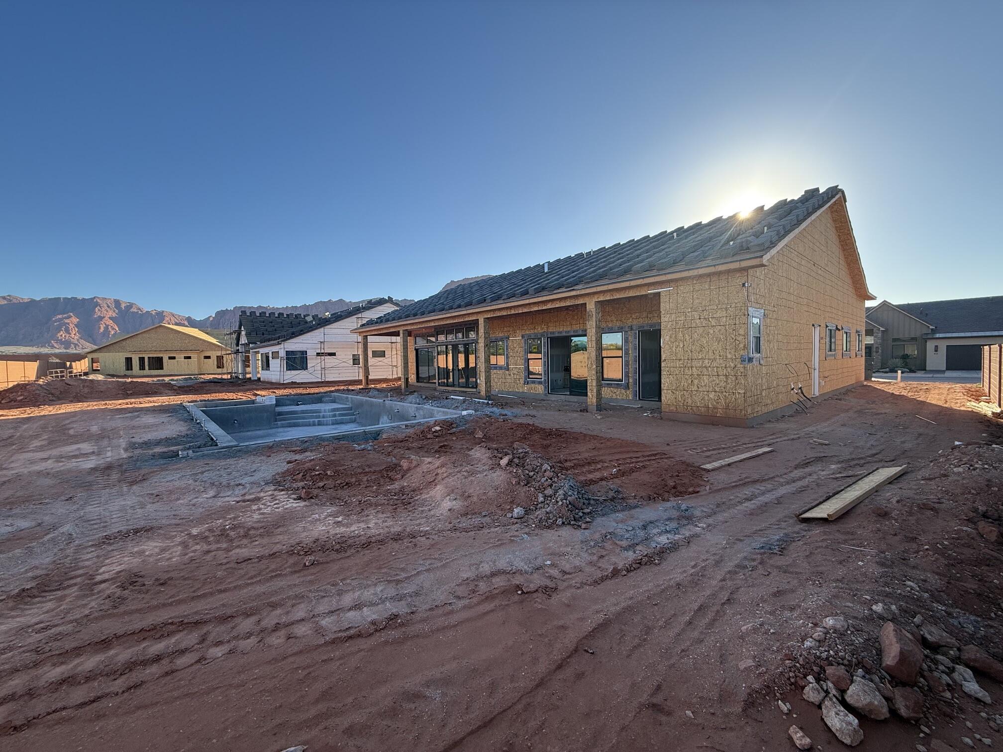 ONYX CANYON - Residential