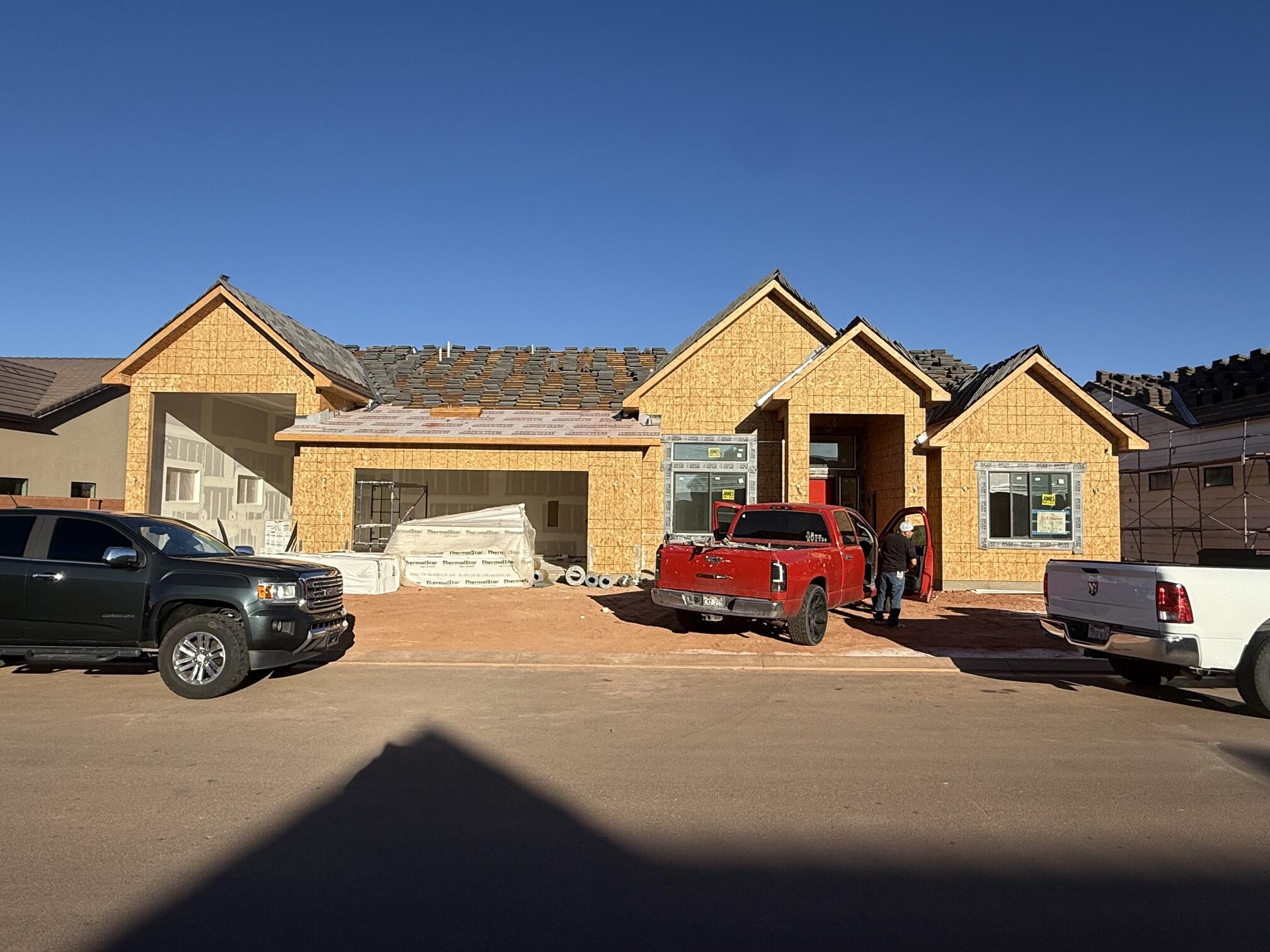 ONYX CANYON - Residential