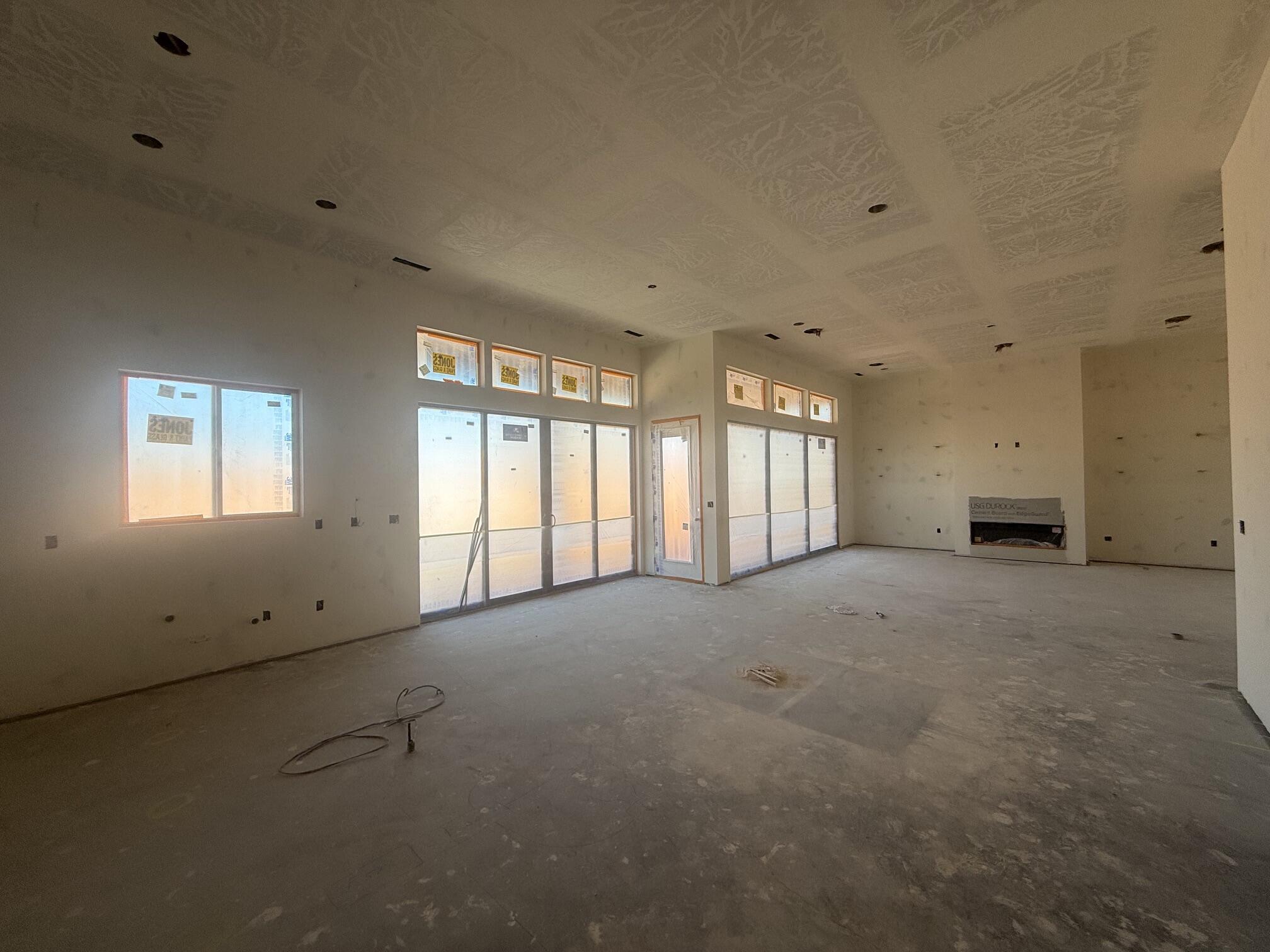 ONYX CANYON - Residential