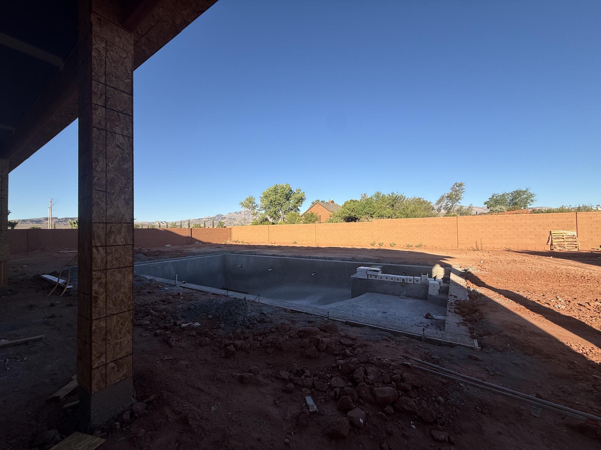 ONYX CANYON - Residential