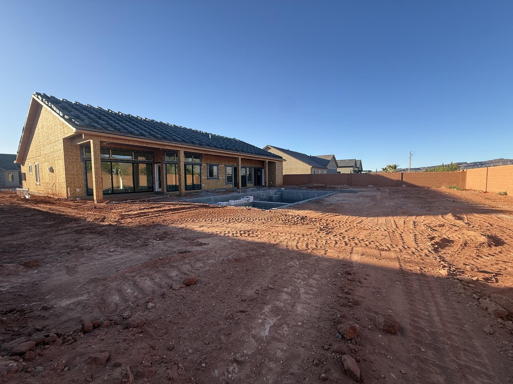 ONYX CANYON - Residential