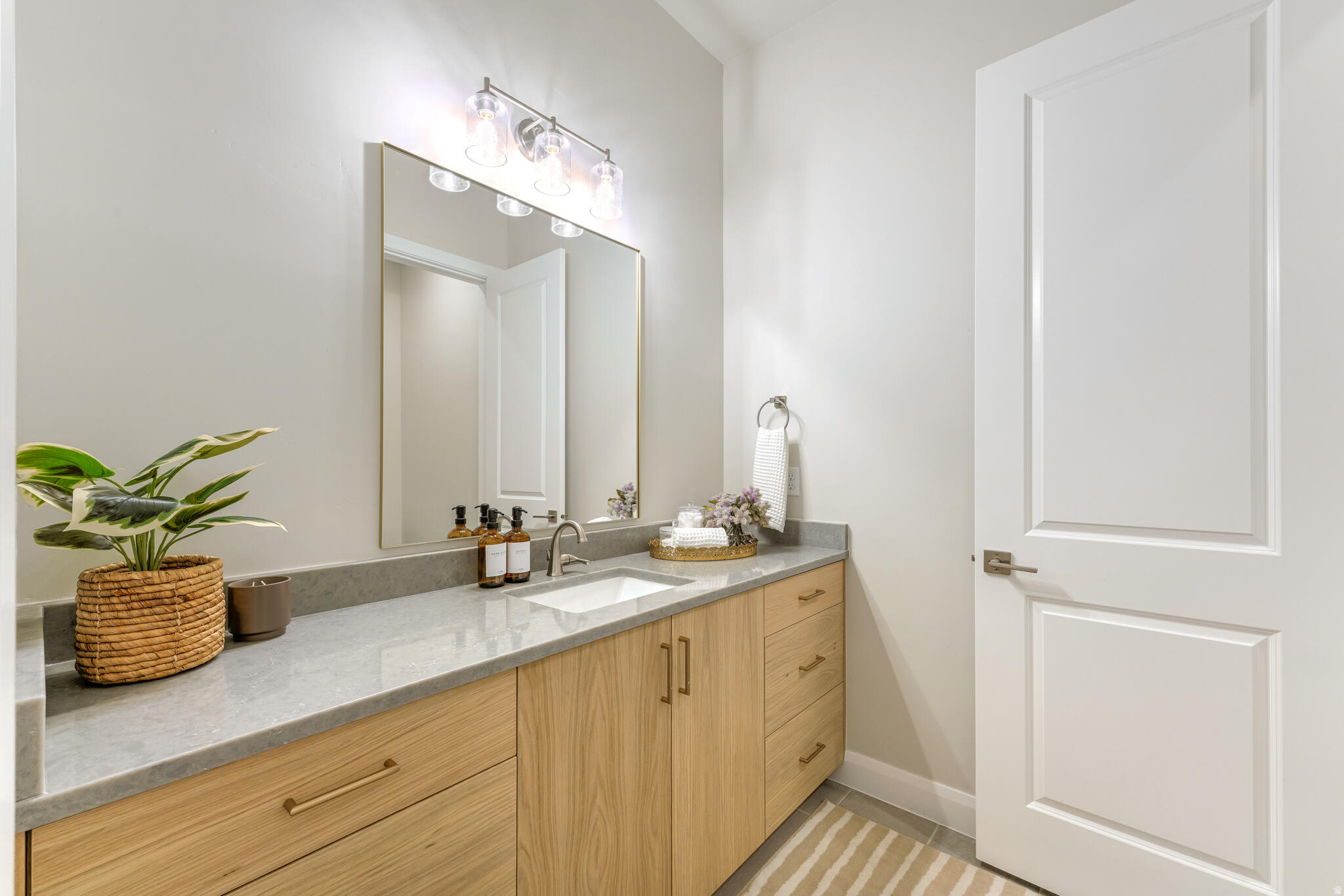 DESERT COLOR ATKINVILLE TOWNHOMES - Residential