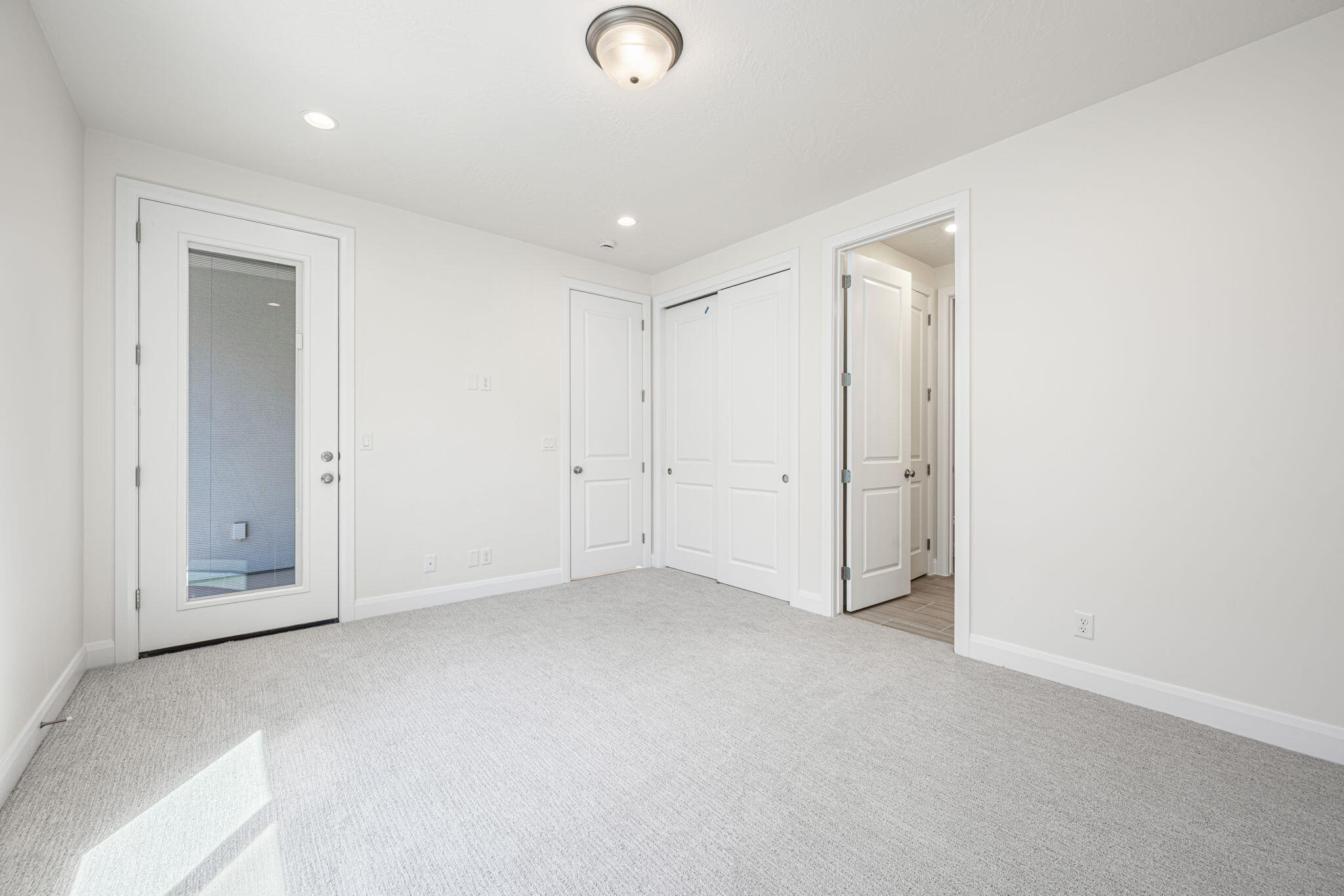 DESERT COLOR ATKINVILLE TOWNHOMES - Residential