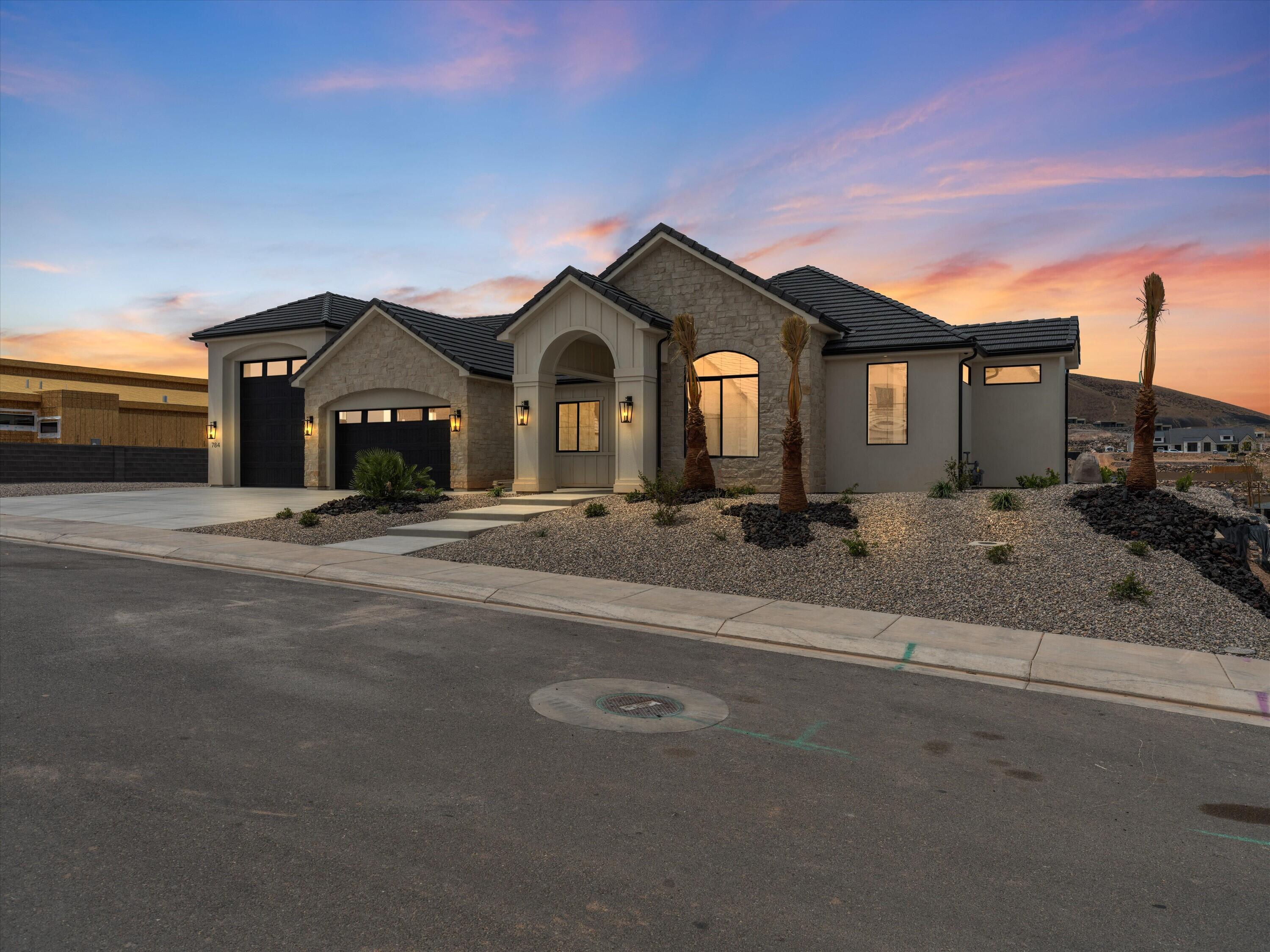 SCENIC POINTE - Residential