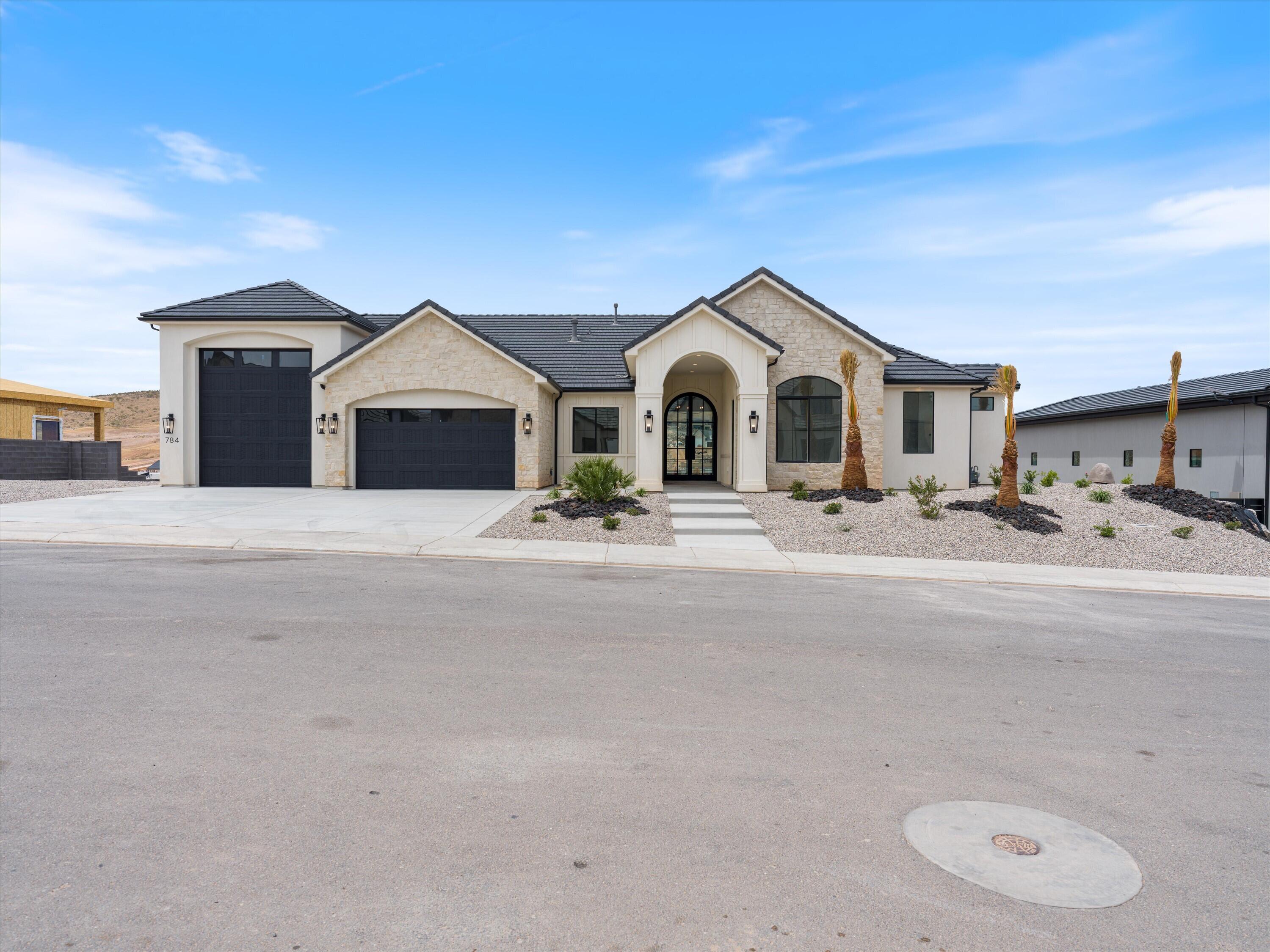 SCENIC POINTE - Residential