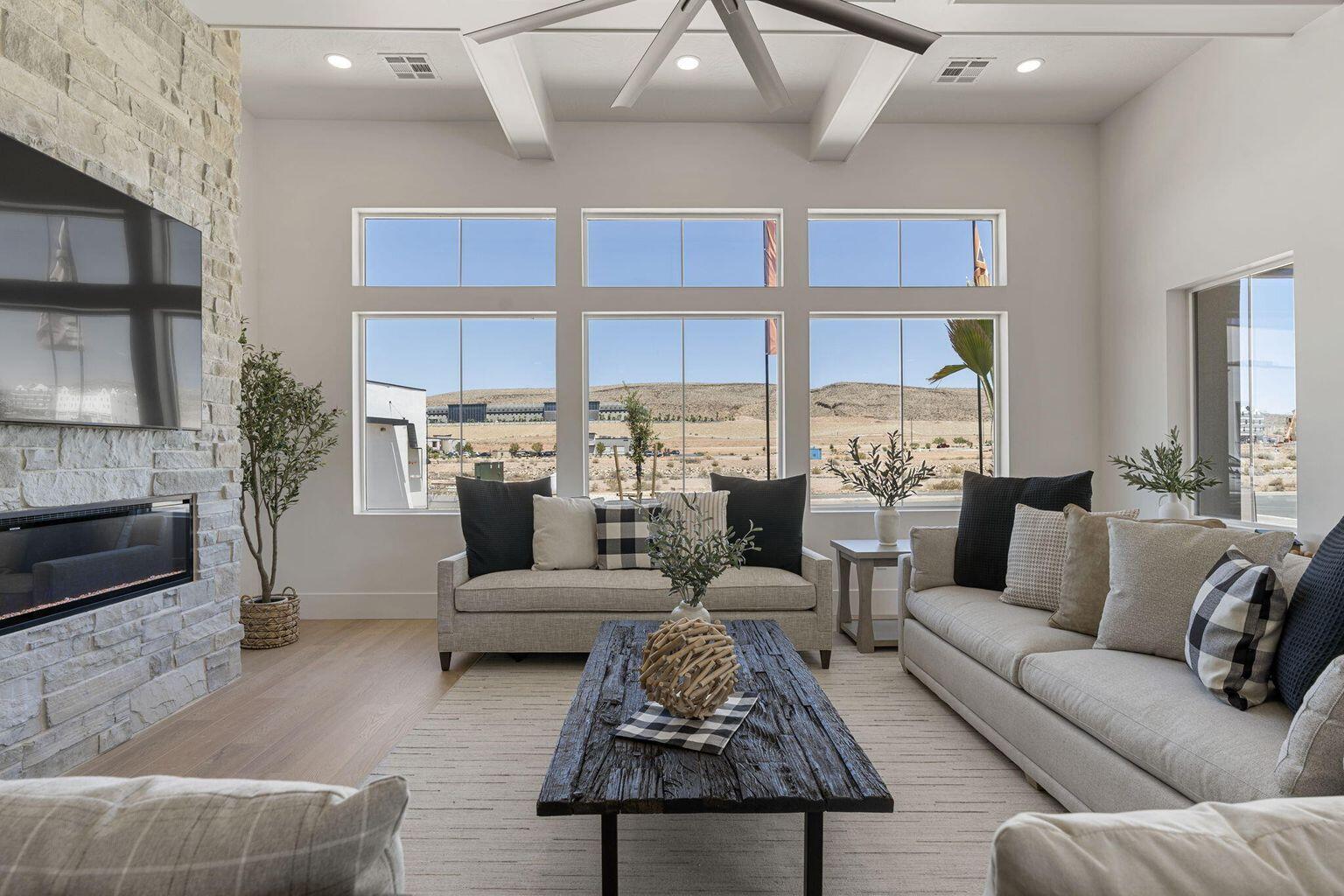 DESERT COLOR RESORT - Residential