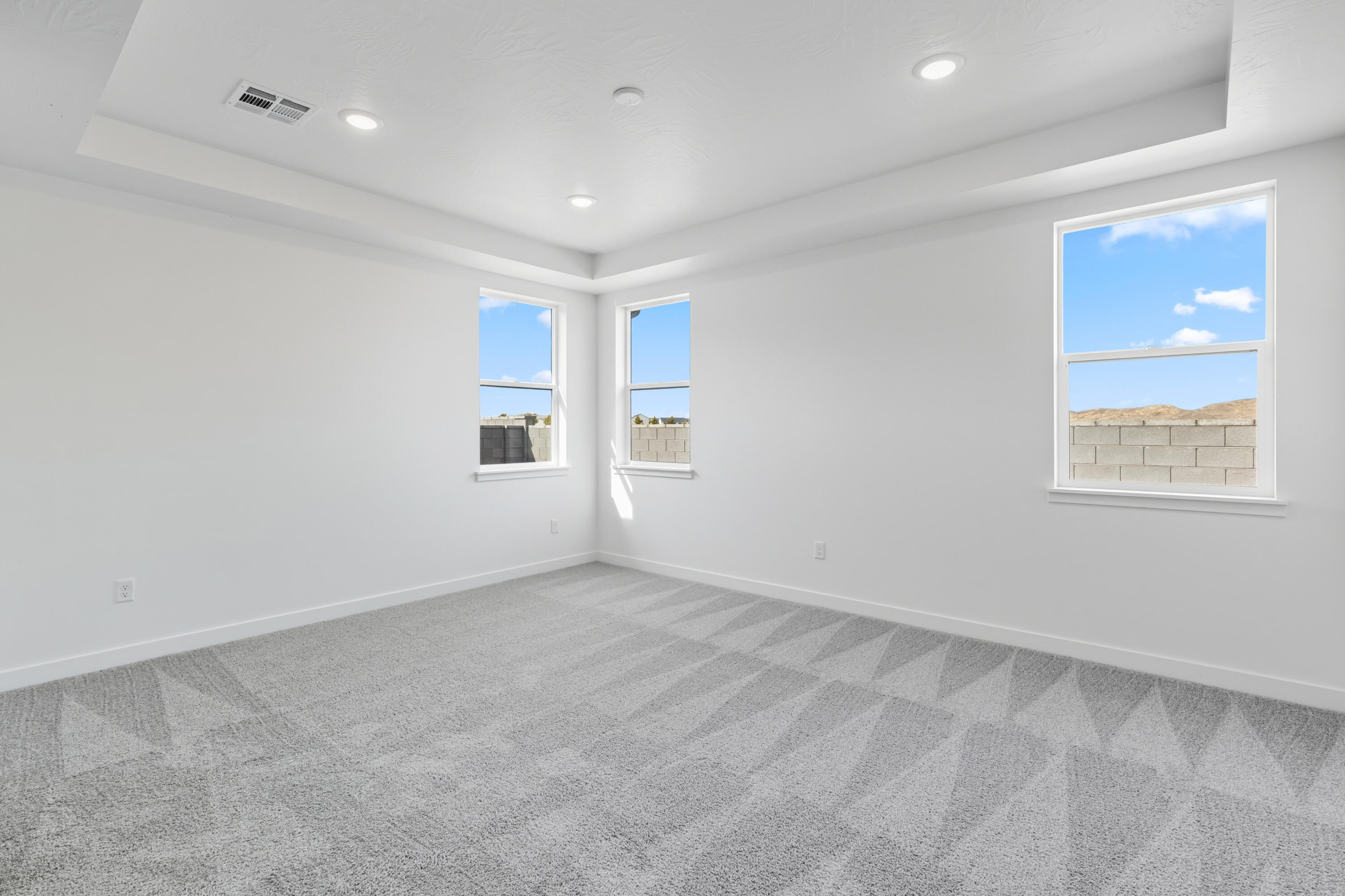 RED SLATE ESTATES - Residential