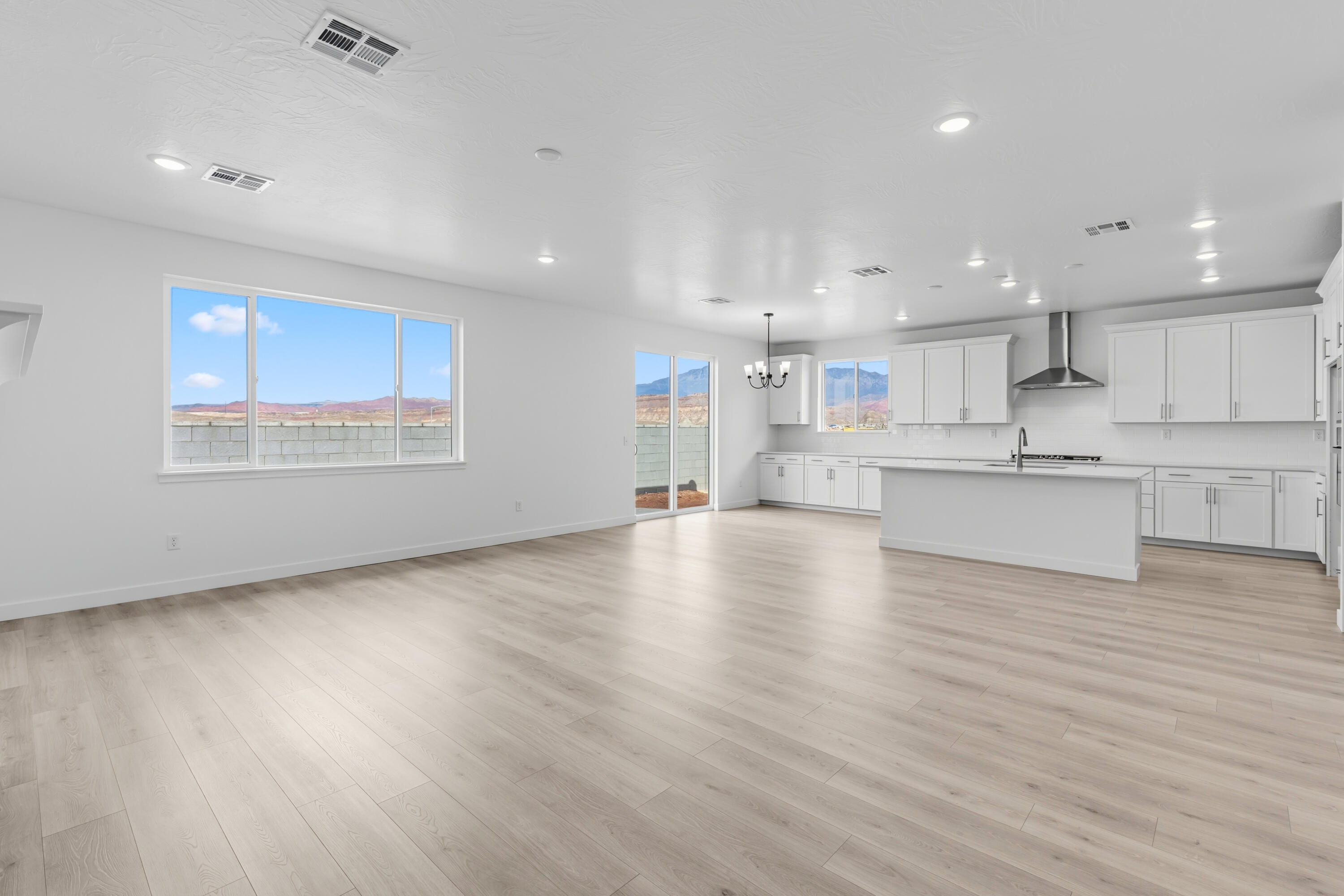 RED SLATE ESTATES - Residential