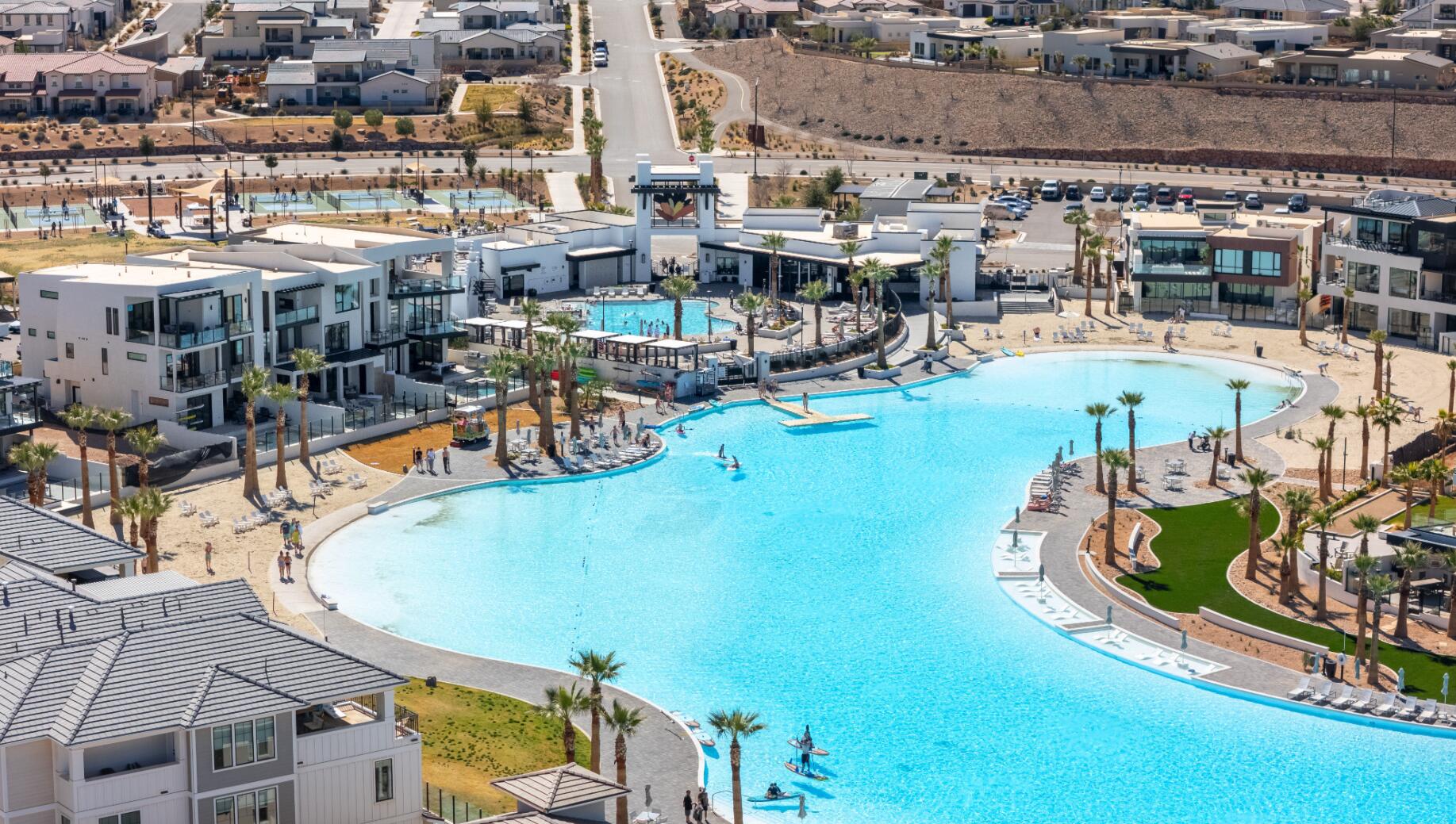 DESERT COLOR RESORT - Residential