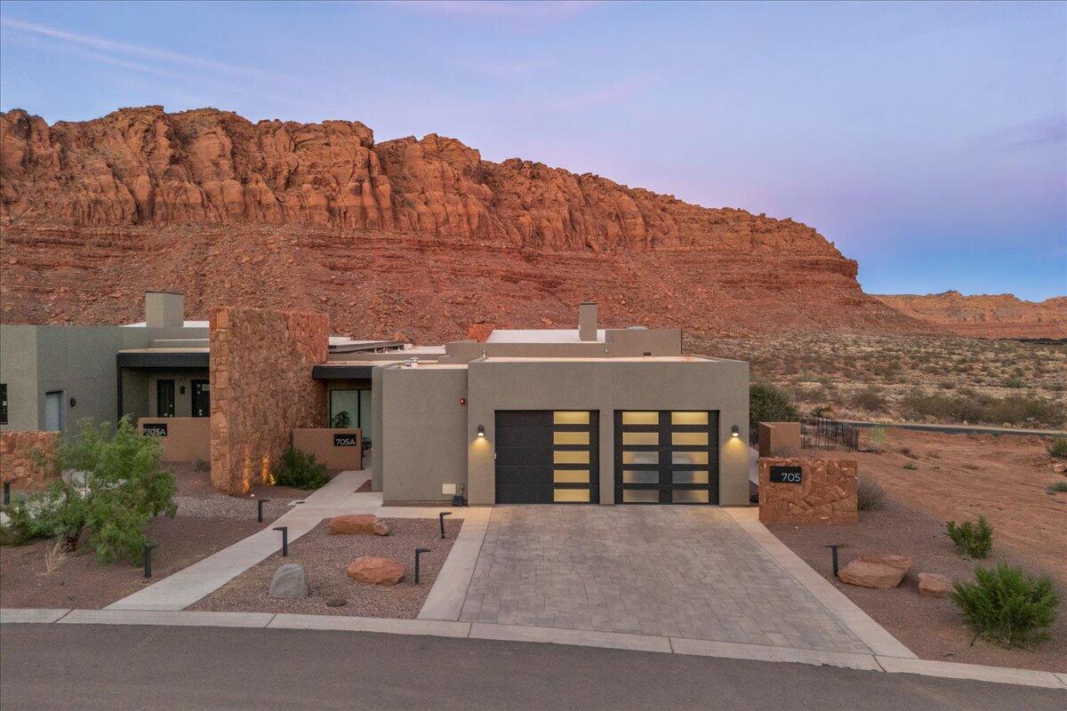 SENTIERRE PADRE CANYON - Residential