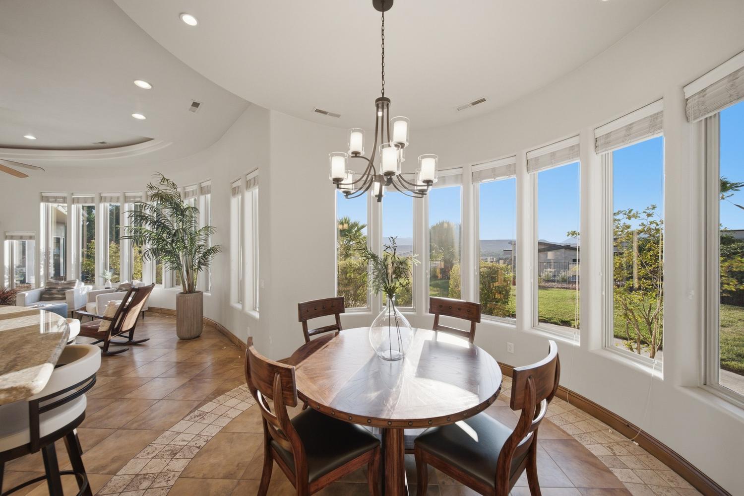 STONE CLIFF - Residential