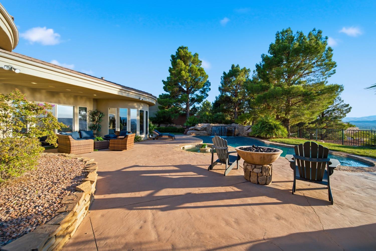 STONE CLIFF - Residential
