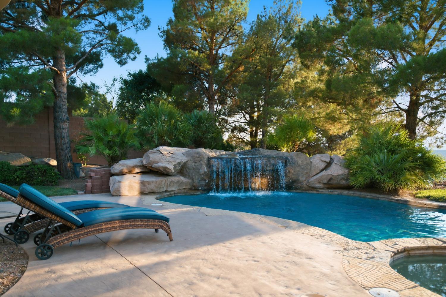 STONE CLIFF - Residential