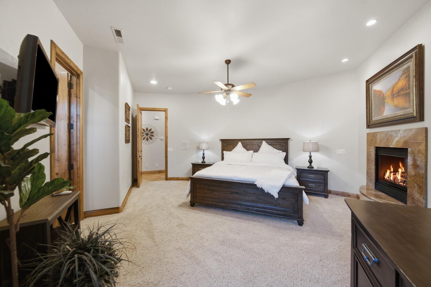 STONE CLIFF - Residential