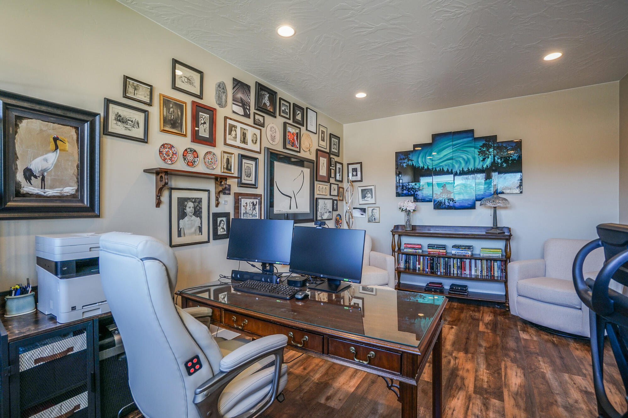 CORNERSTONE - Residential