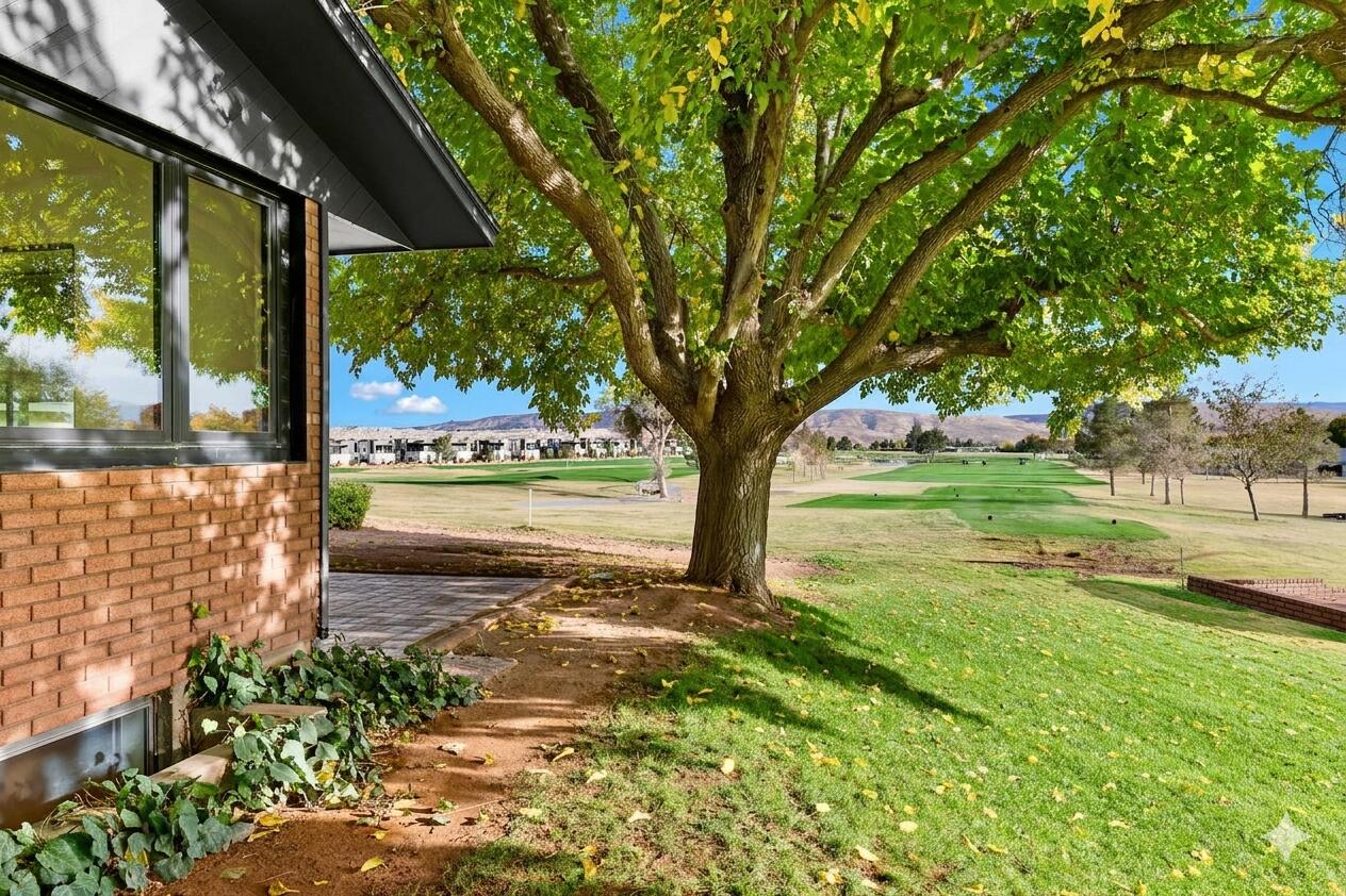 BLOOMINGTON COUNTRY CLUB - Residential