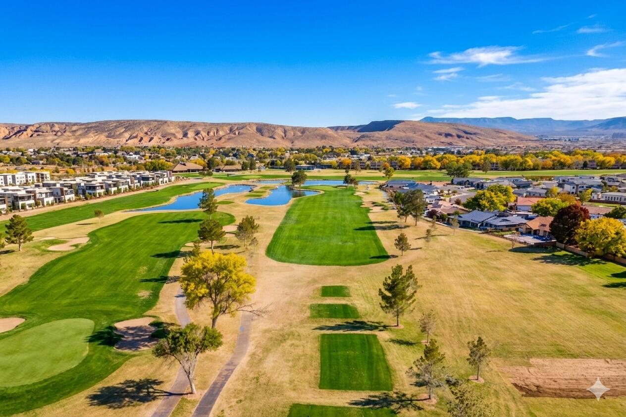 BLOOMINGTON COUNTRY CLUB - Residential