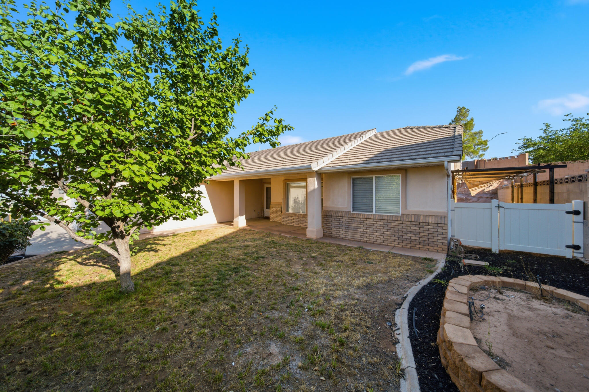 PIONEER COVE - Residential