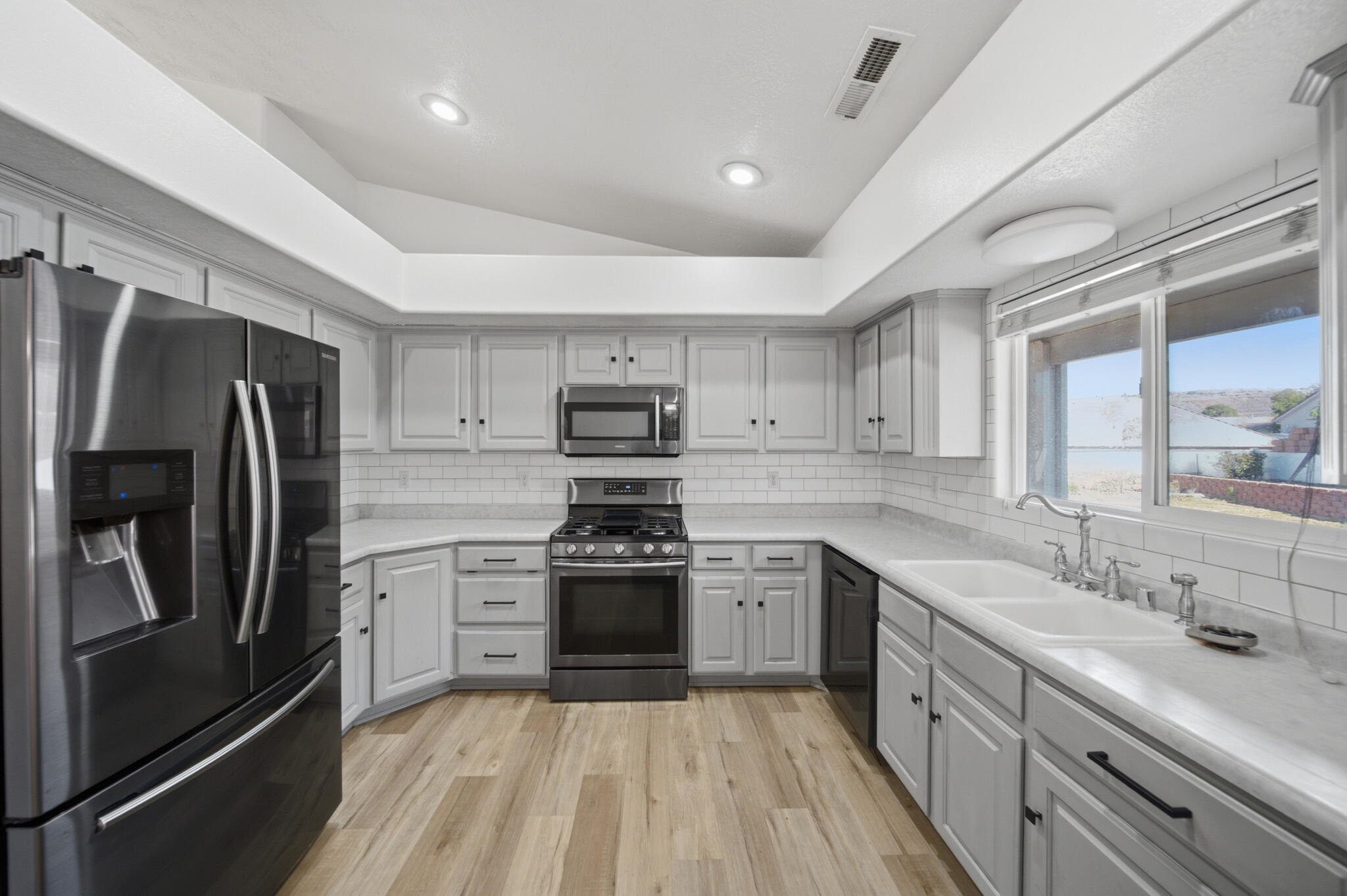 PIONEER COVE - Residential