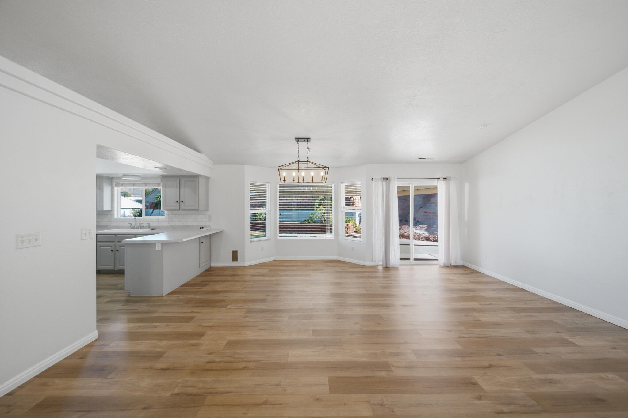 PIONEER COVE - Residential