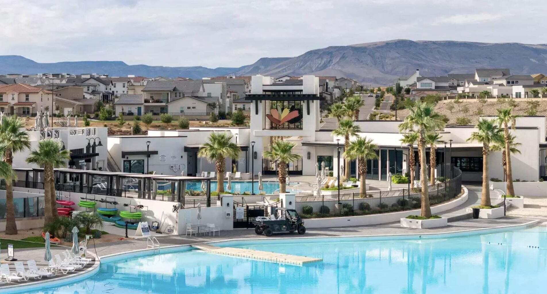 DESERT COLOR AUBURN HILLS CONDOMINIUMS - Residential