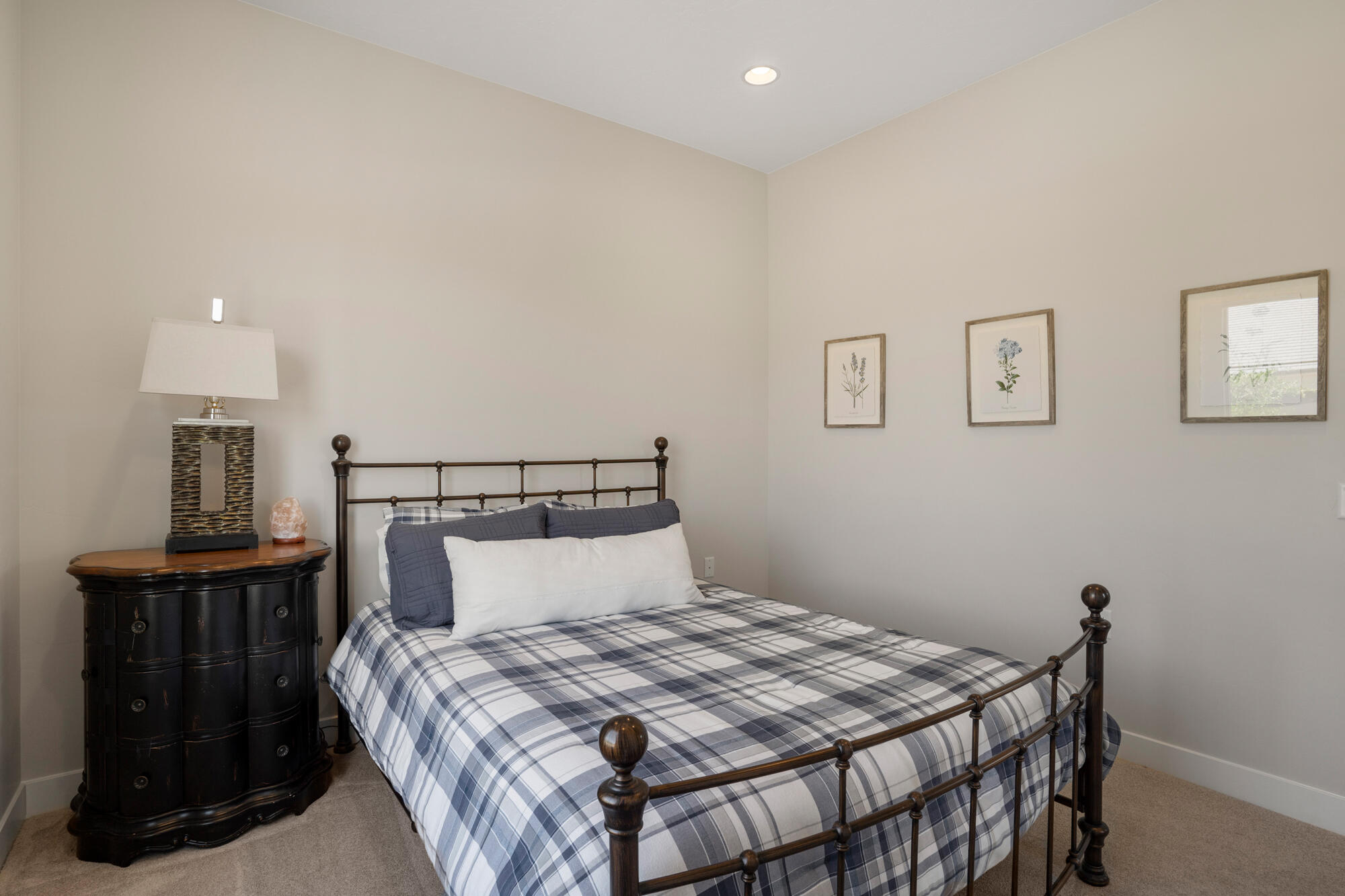 VILLAS AT SUN RIVER - Residential