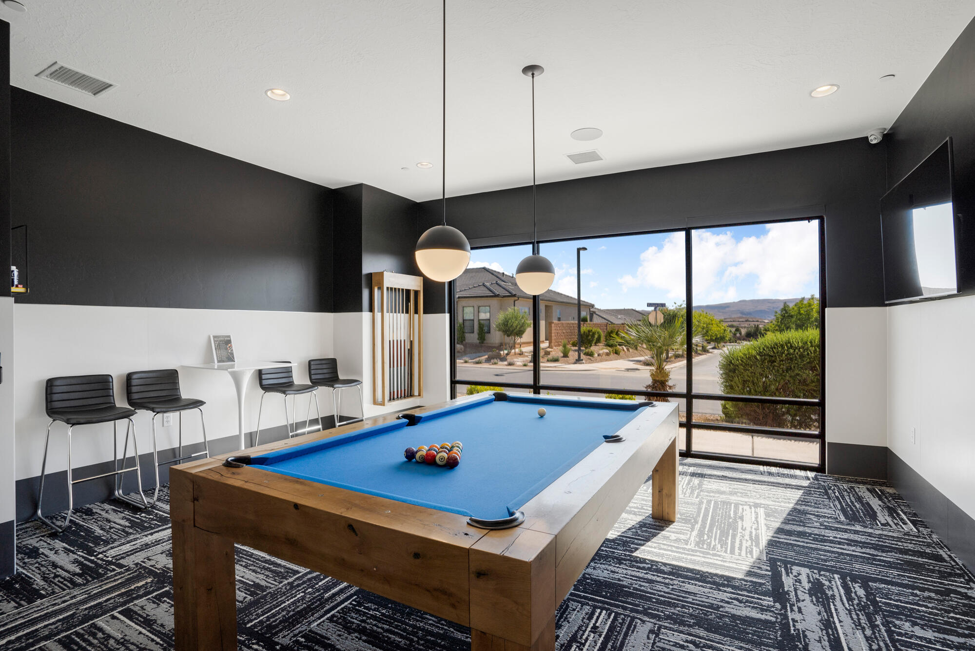 VILLAS AT SUN RIVER - Residential