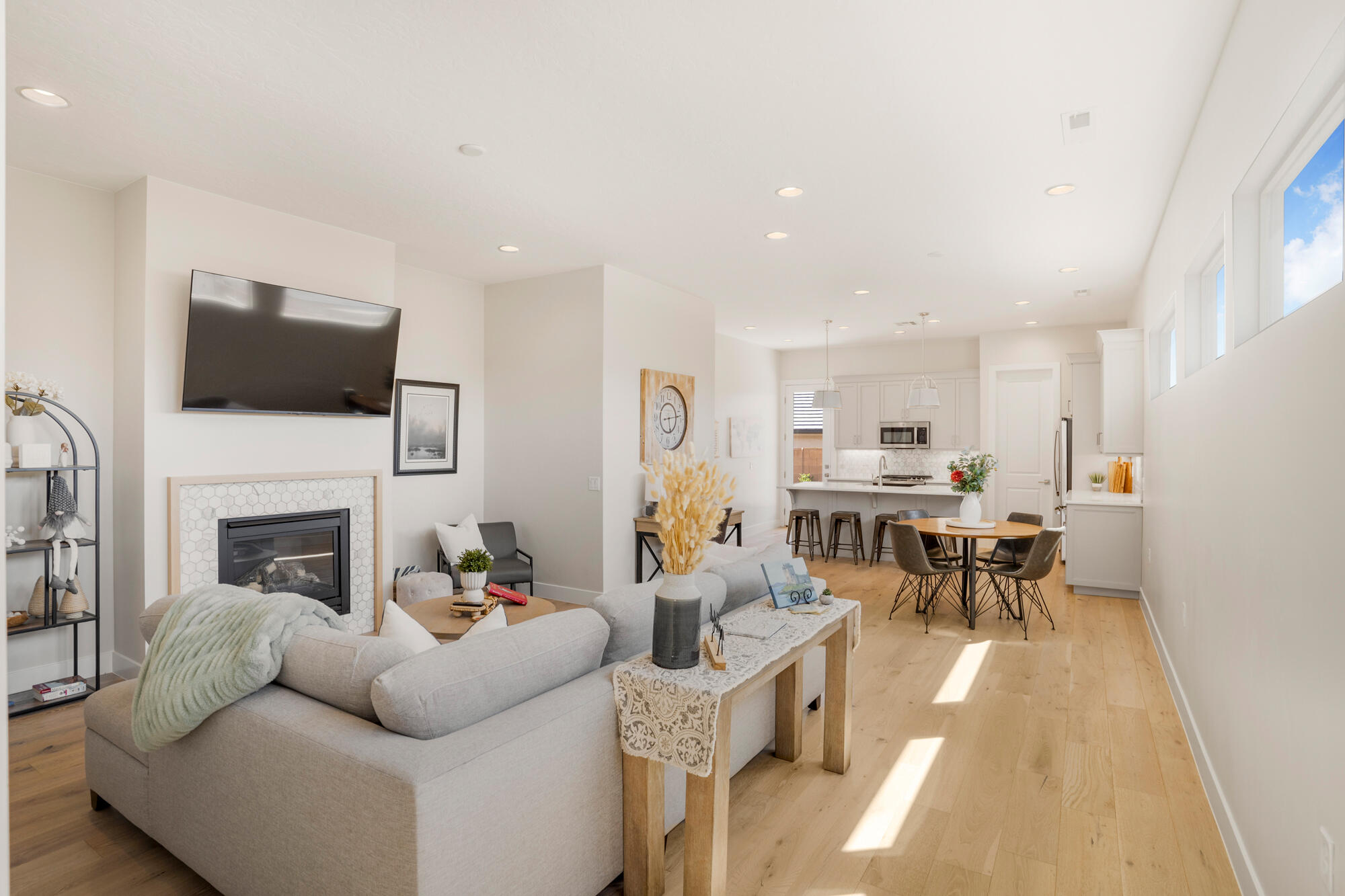 VILLAS AT SUN RIVER - Residential