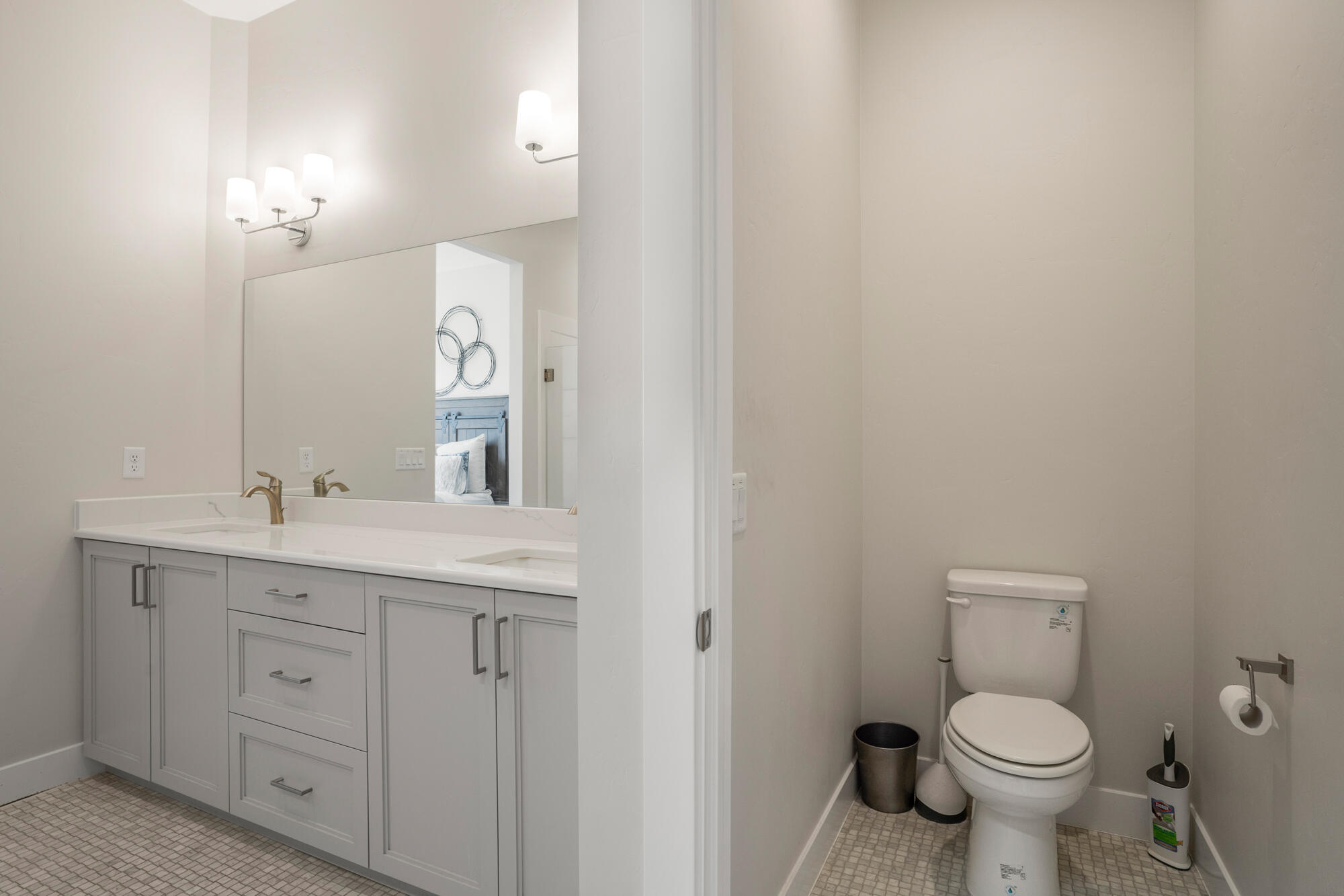 VILLAS AT SUN RIVER - Residential