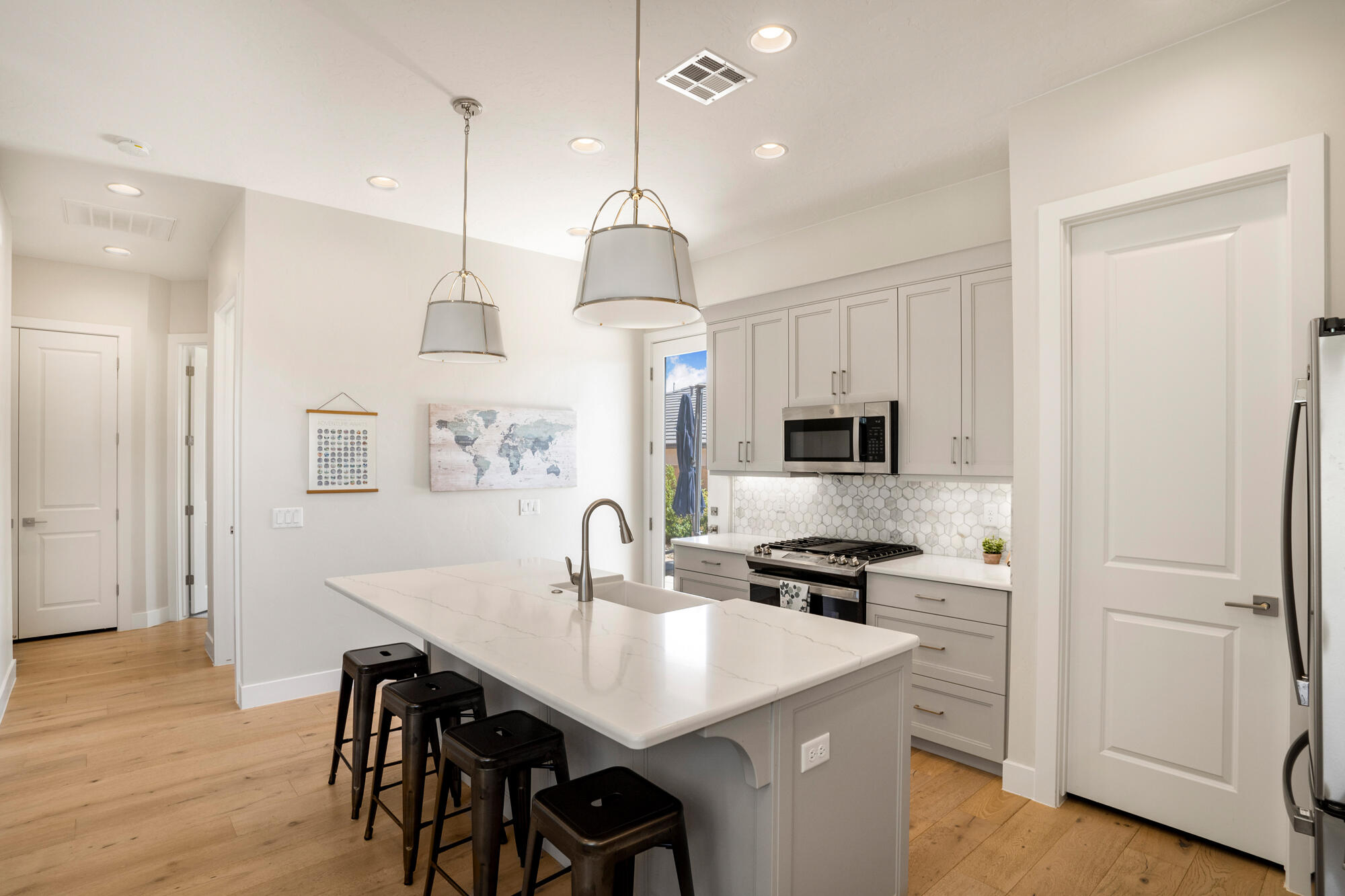 VILLAS AT SUN RIVER - Residential