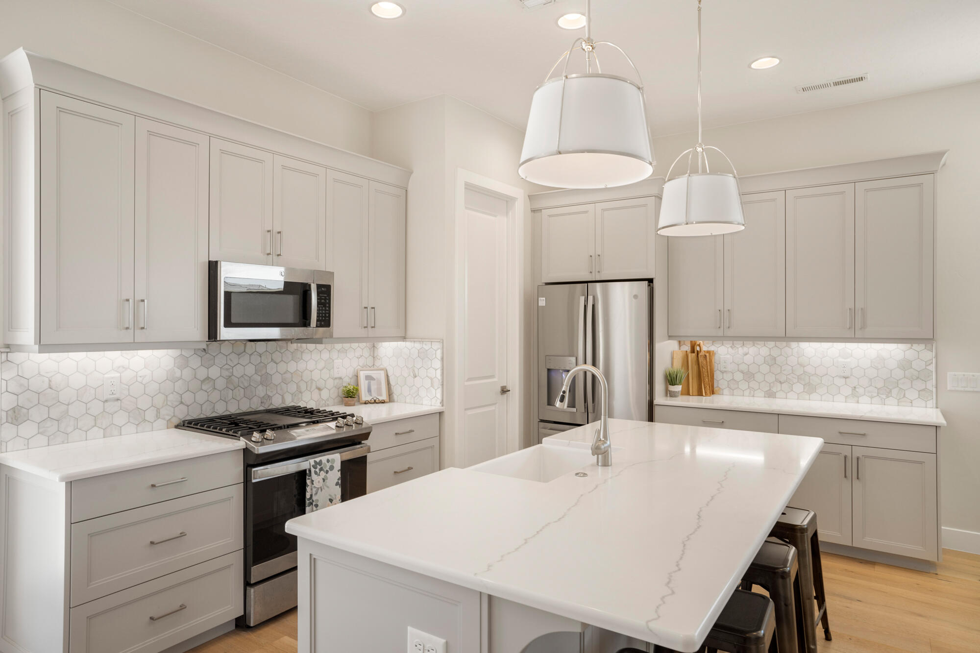 VILLAS AT SUN RIVER - Residential
